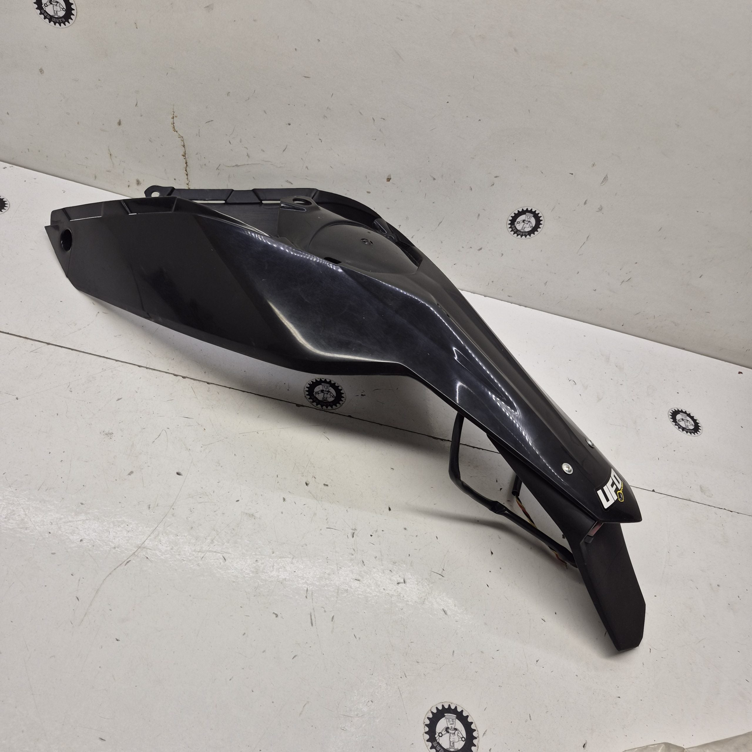 garde boue arriere neuf ufo ktm 07