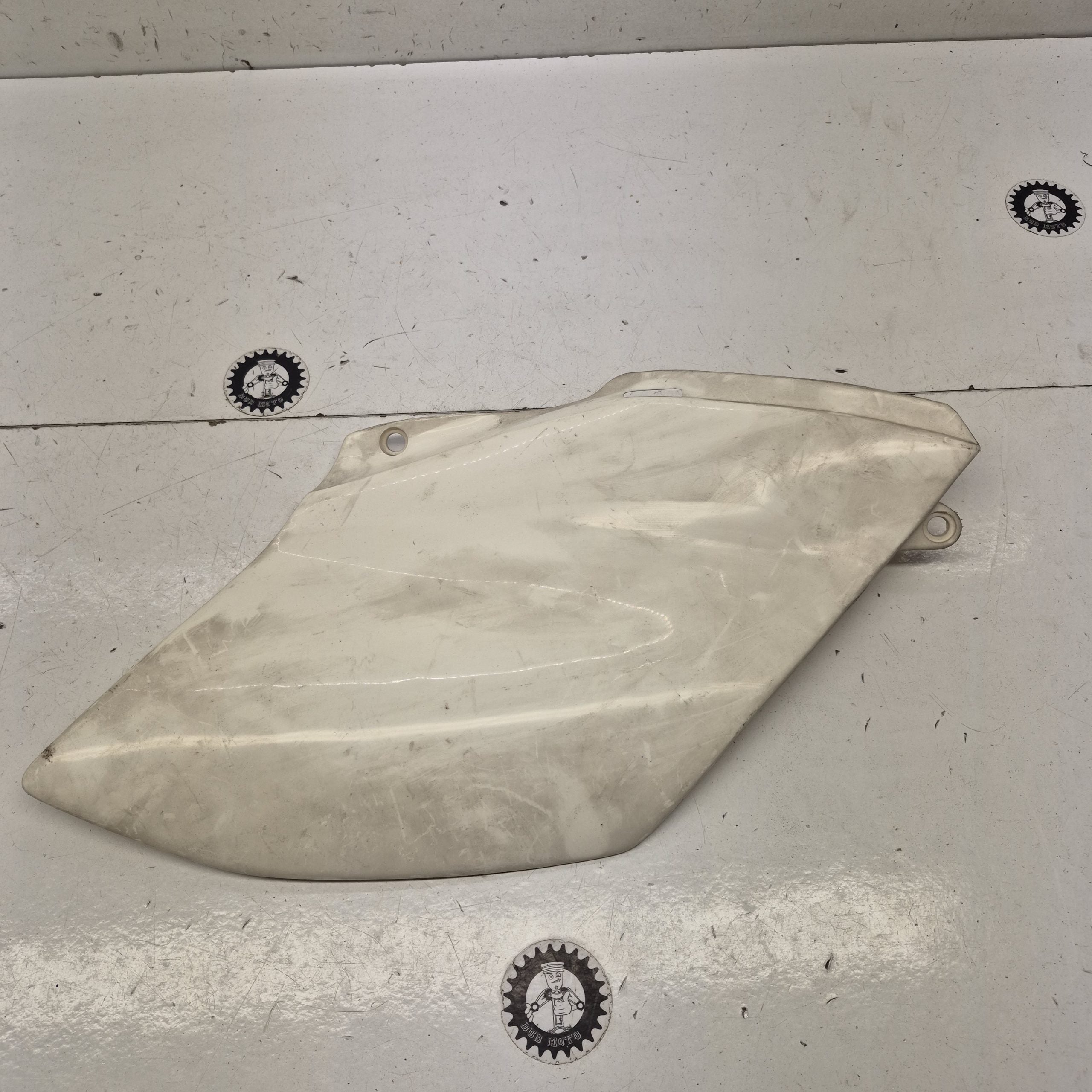 plastique lateral dx 1519862