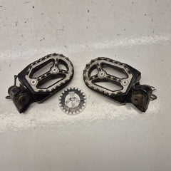 cales pieds gasgas 125 ec 2004-1