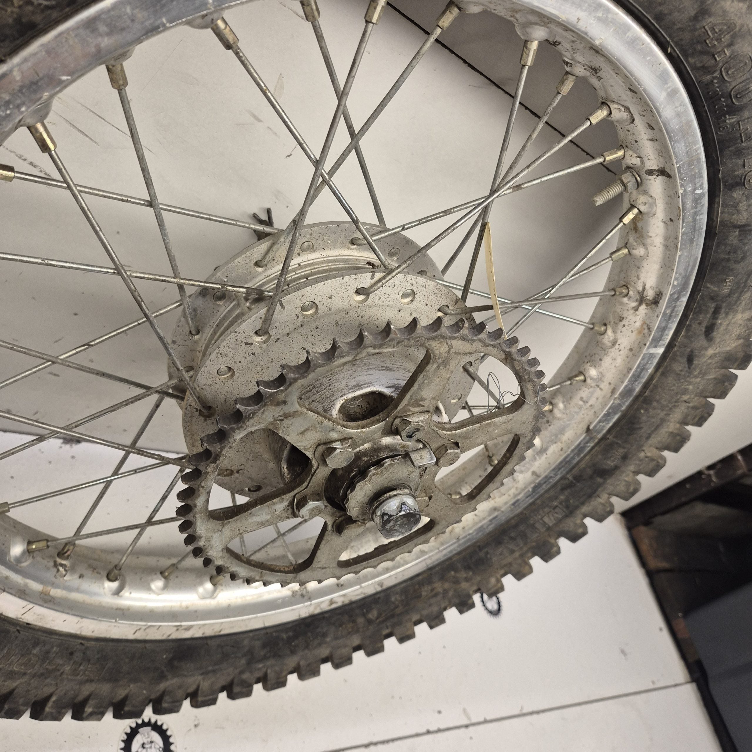 roue arriere yamaha 125 TY-4