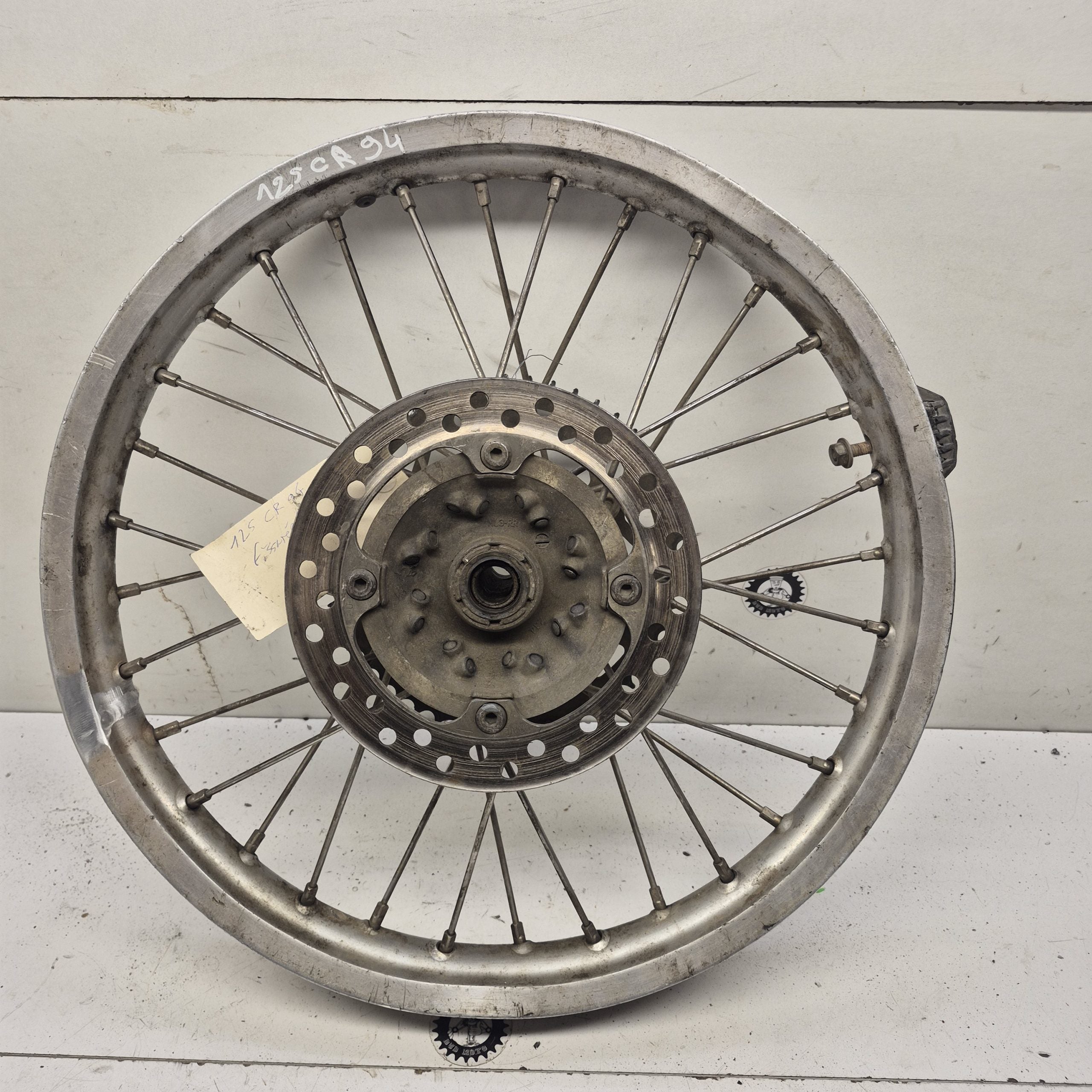 roue arriere honda 125 cr 1994 en l'état