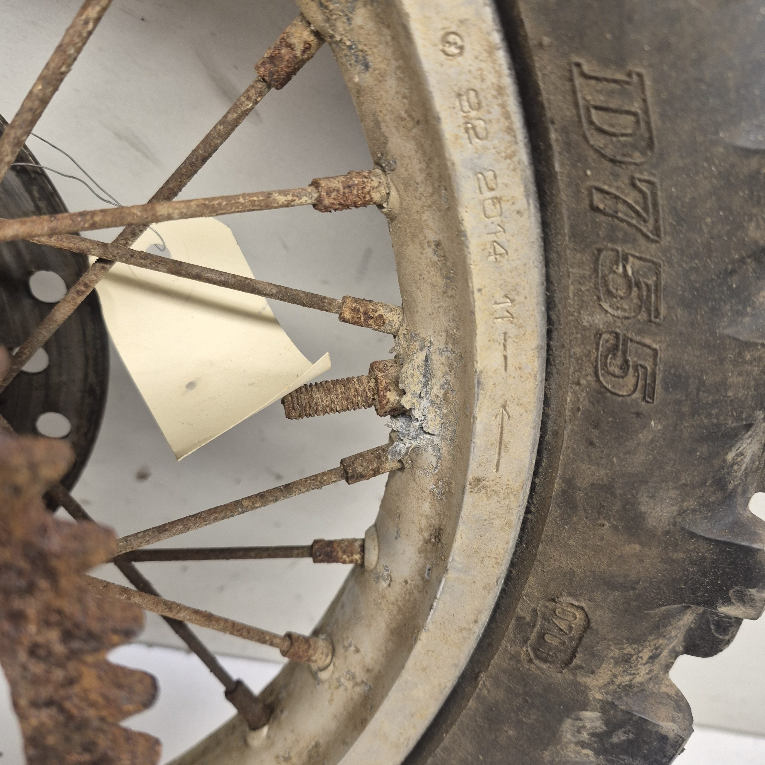 roue arriere honda 82 cr en l'état-3