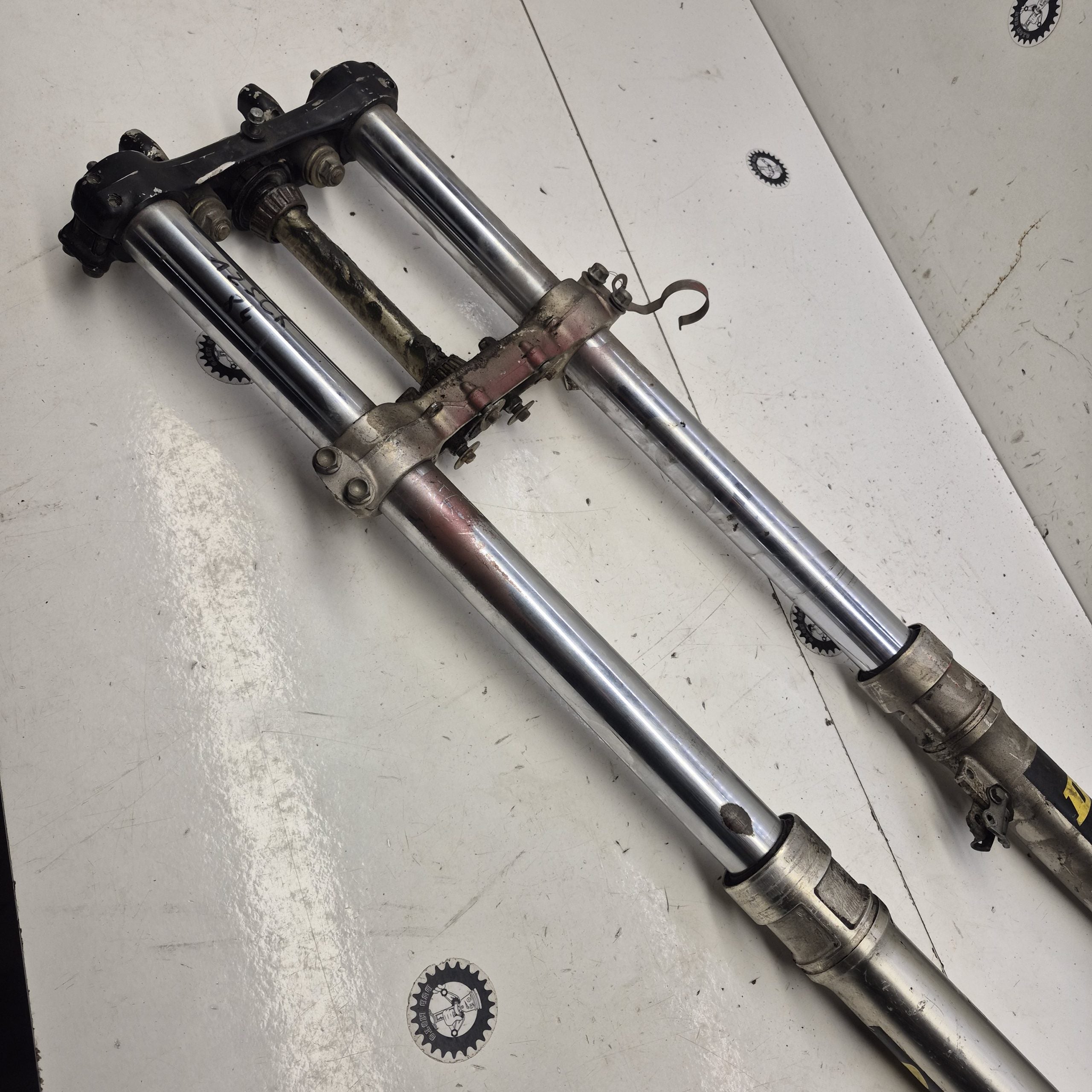 fourche en l'état honda 125 cr 1984-3