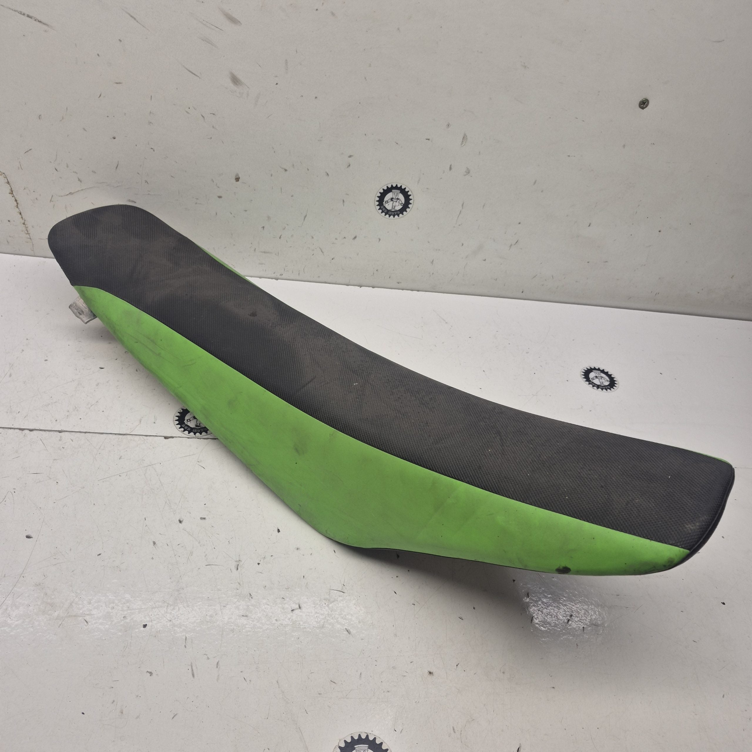 selle kawasaki 250 kxf 06-08 fixation hs