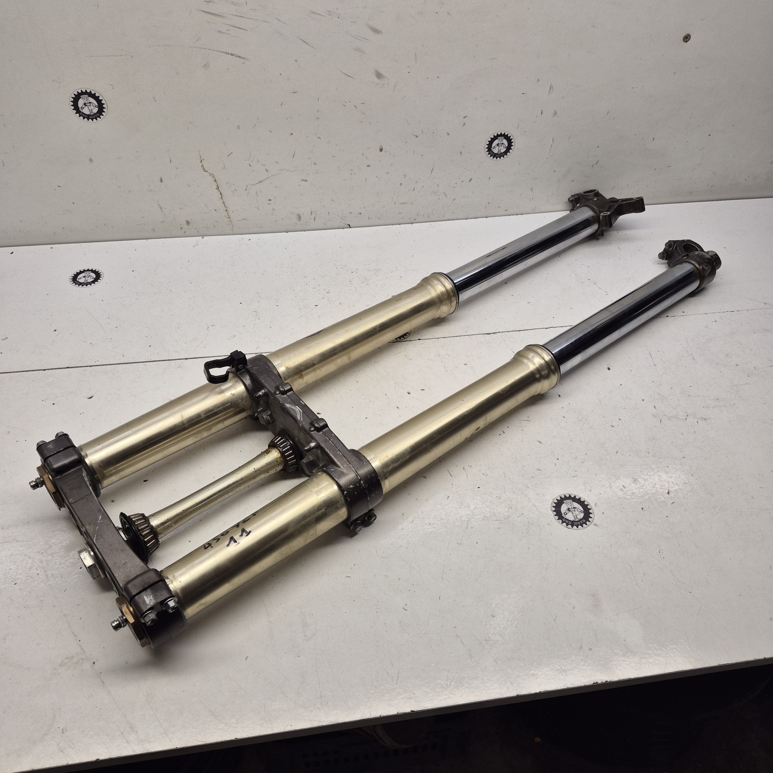 fourche yamaha 450 yzf 2011