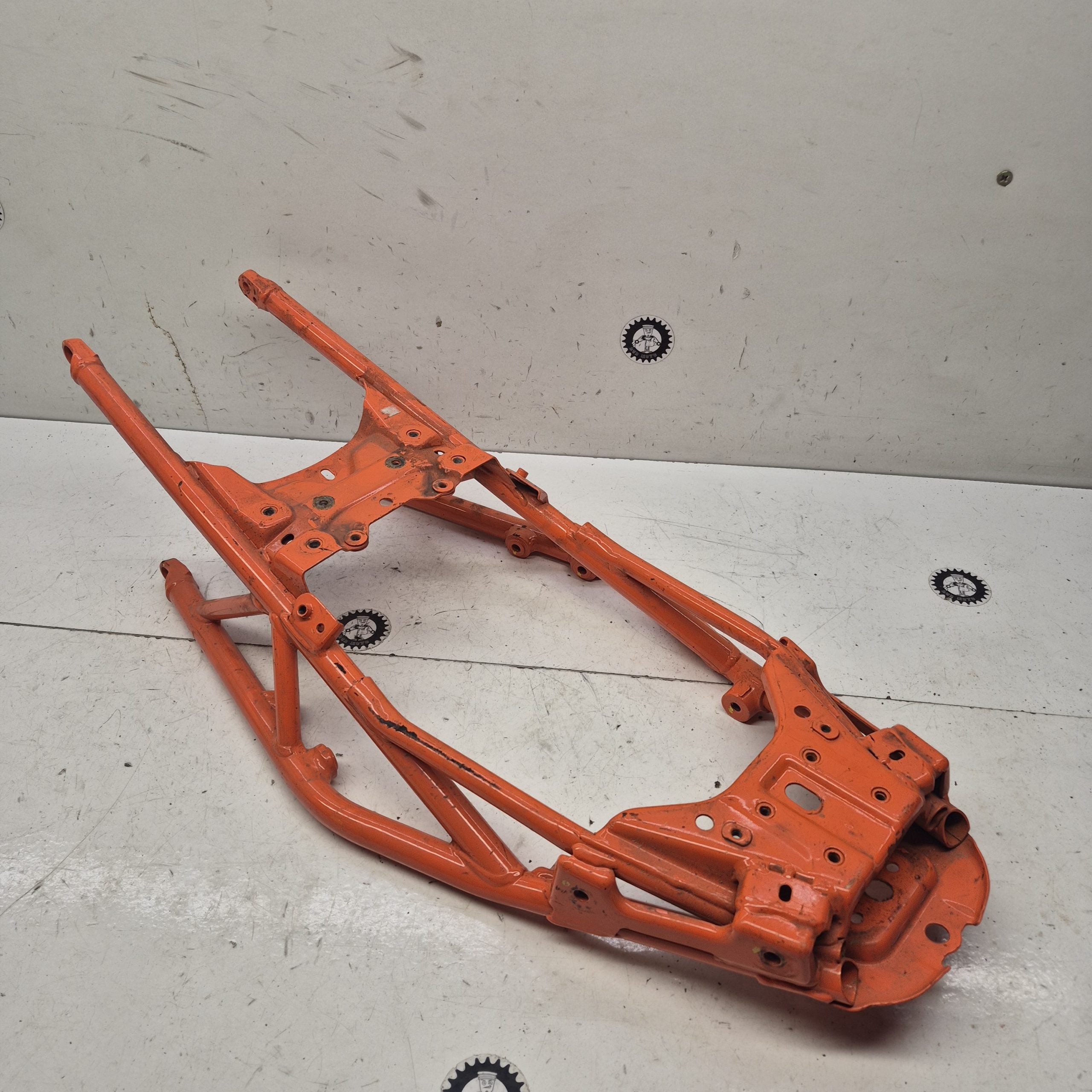 boucle arriere ktm 125 duke-3