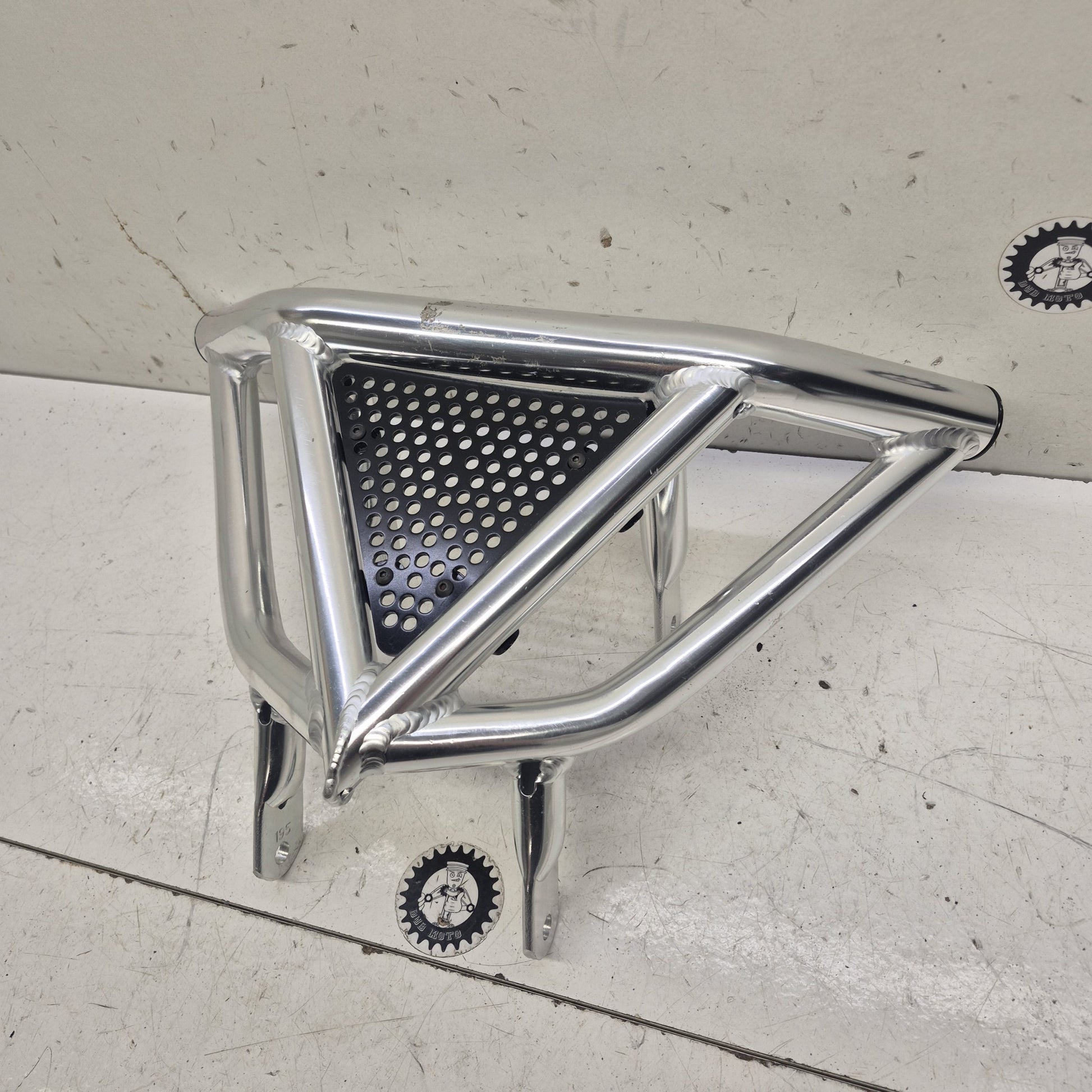 bumper neuf suzuki 450 ltr-3