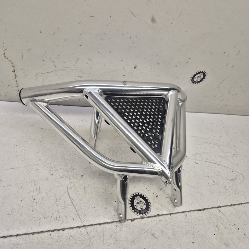 bumper neuf suzuki 450 ltr-1