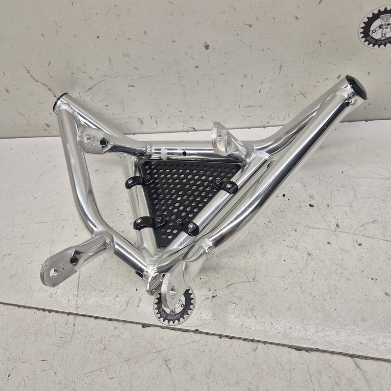 bumper neuf suzuki 450 ltr-2
