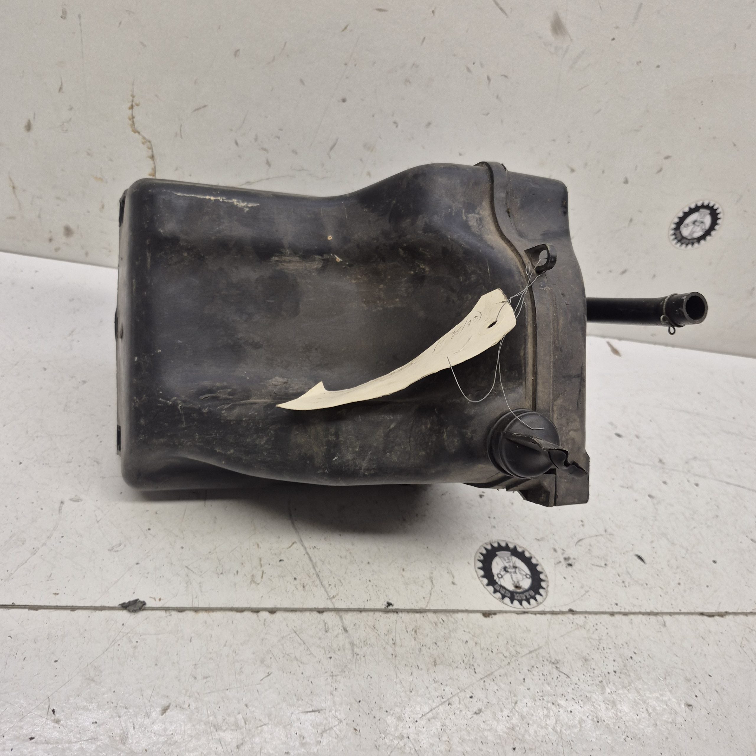 boite a air suzuki 600 dr 13741-14A00