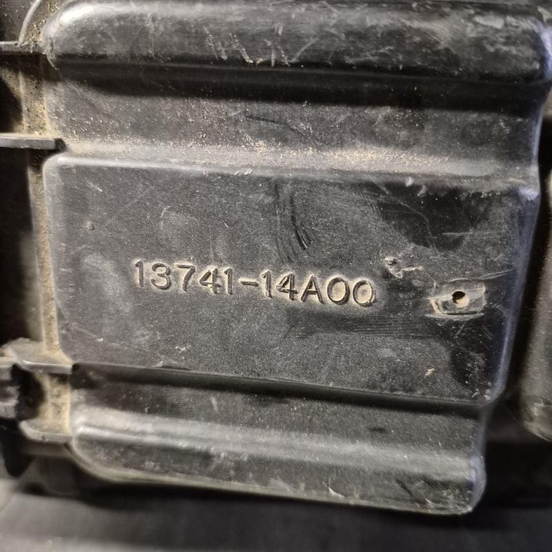 boite a air suzuki 600 dr 13741-14A00-3