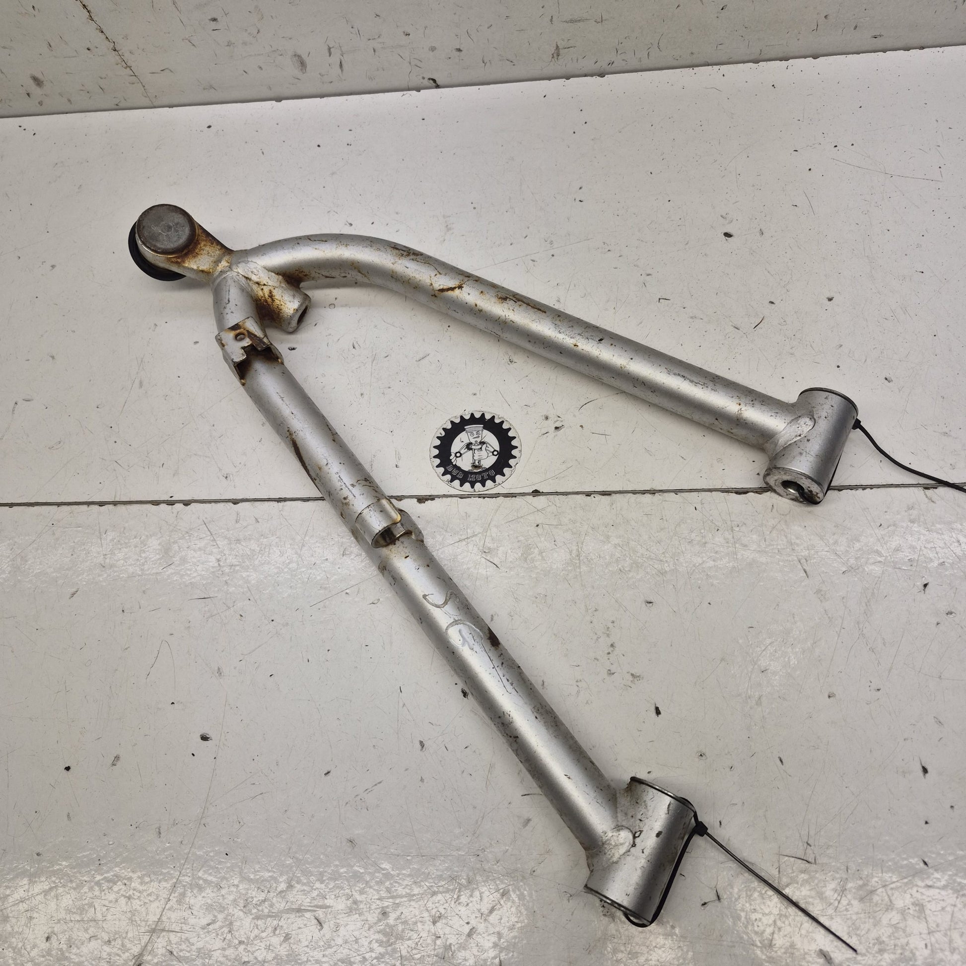 triangle superieur gauche suzuki 450 ltr-1