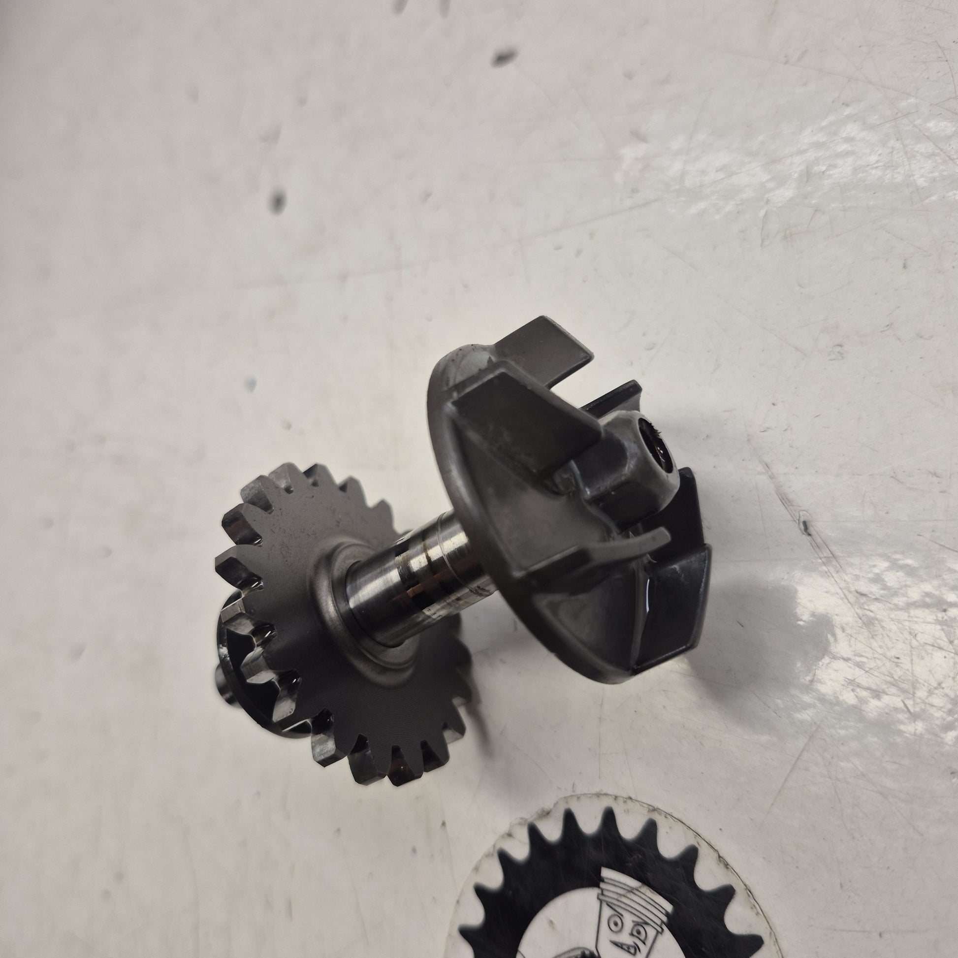 axe de pompe a eau yamaha 250 yz 2004-2