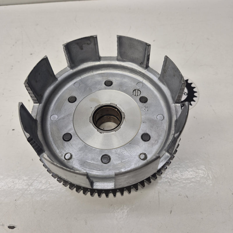 cloche embrayage honda 80 cr-1