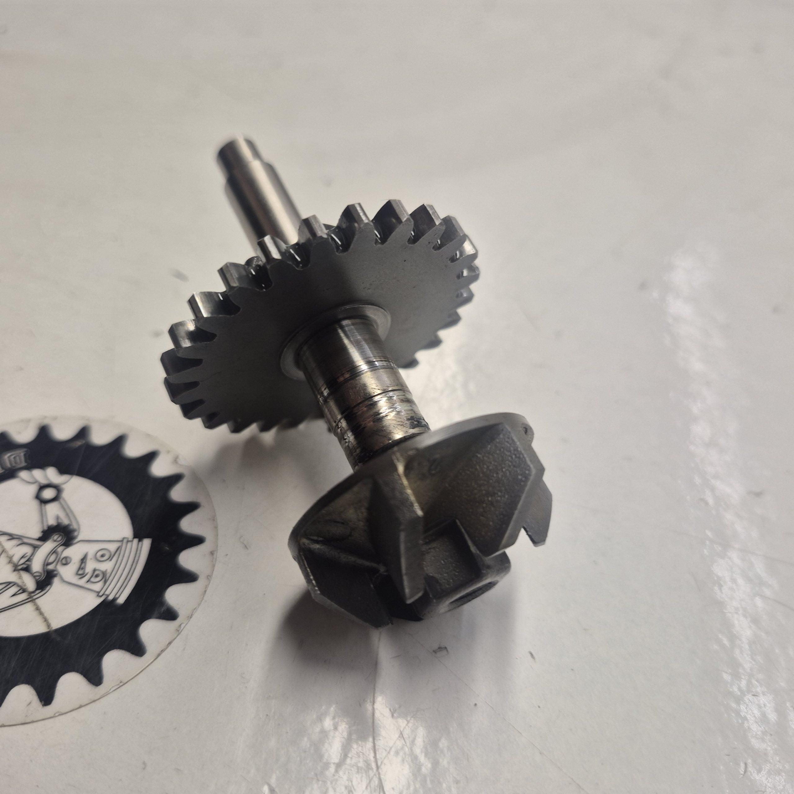 axe pompe a eau ktm 125 lc2 1996