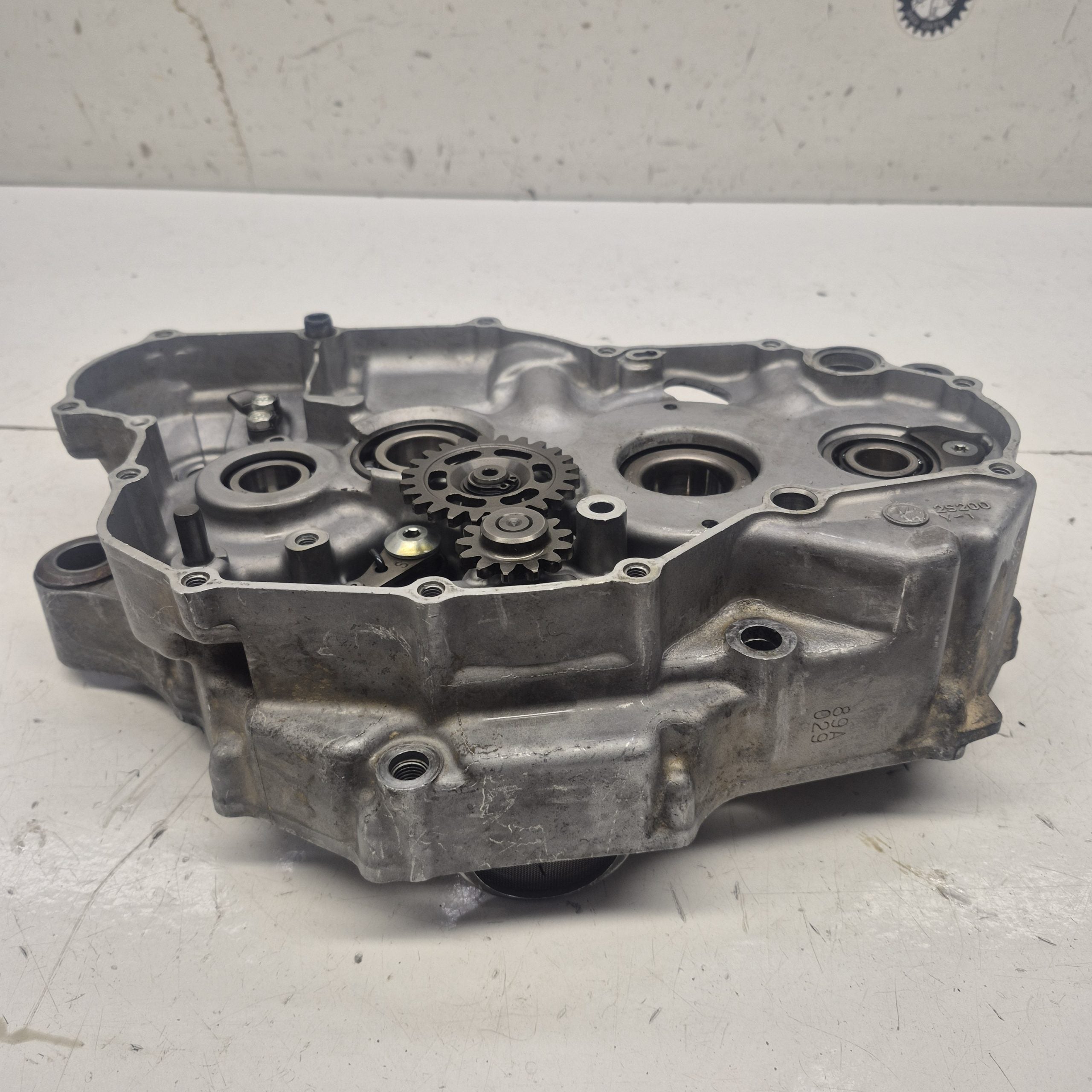 carter moteur droit yamaha 450 yzf 07-09 2S200