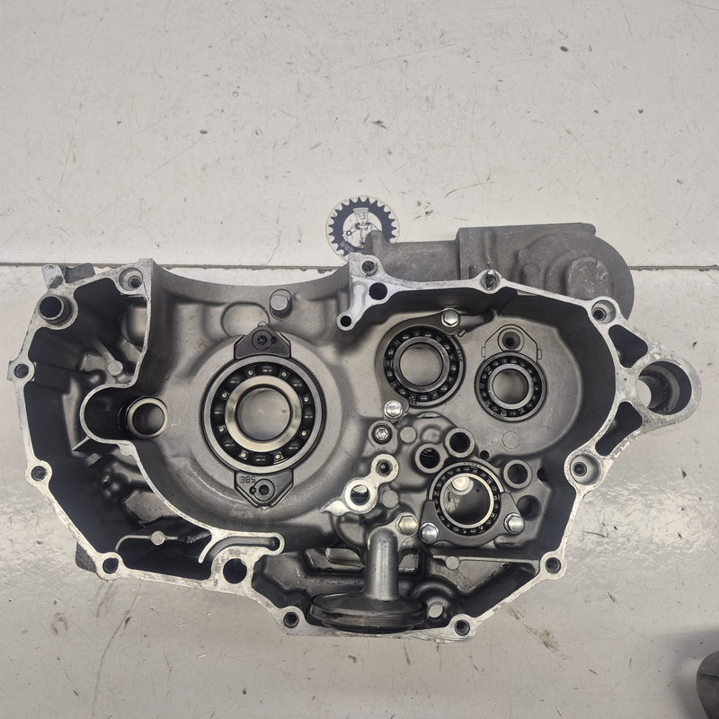 carter moteur droit yamaha 450 yzf 07-09 2S200-1