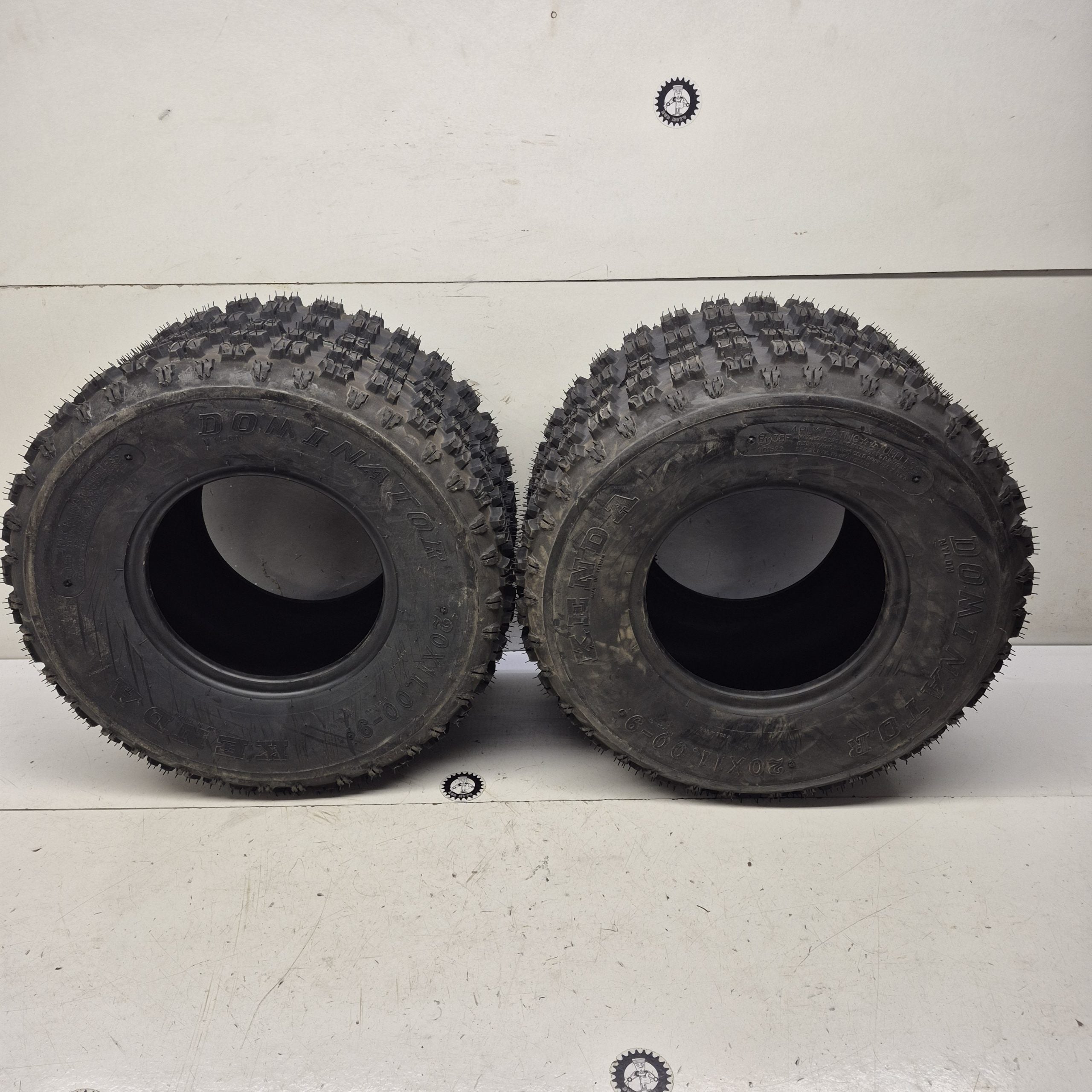 pneus neuf kenda domintor 20X11-9