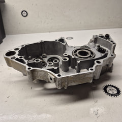 carter moteur gauche yamaha 450 wrf 2004 5TJ00-3