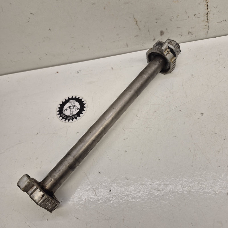 axe roue arriere ktm 250 exc 2010-1