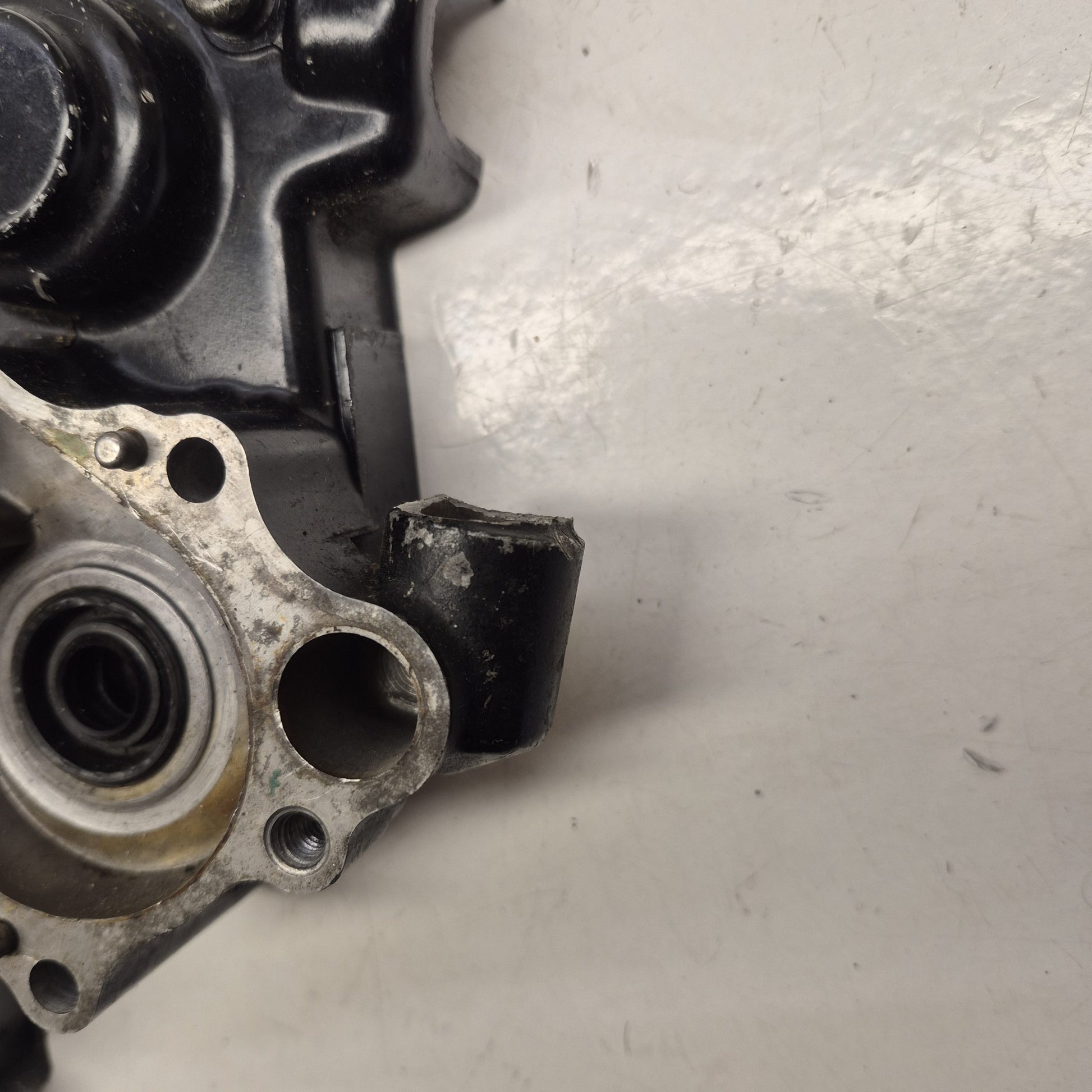 carter embrayage en l'etat honda 125 cr 1989-3