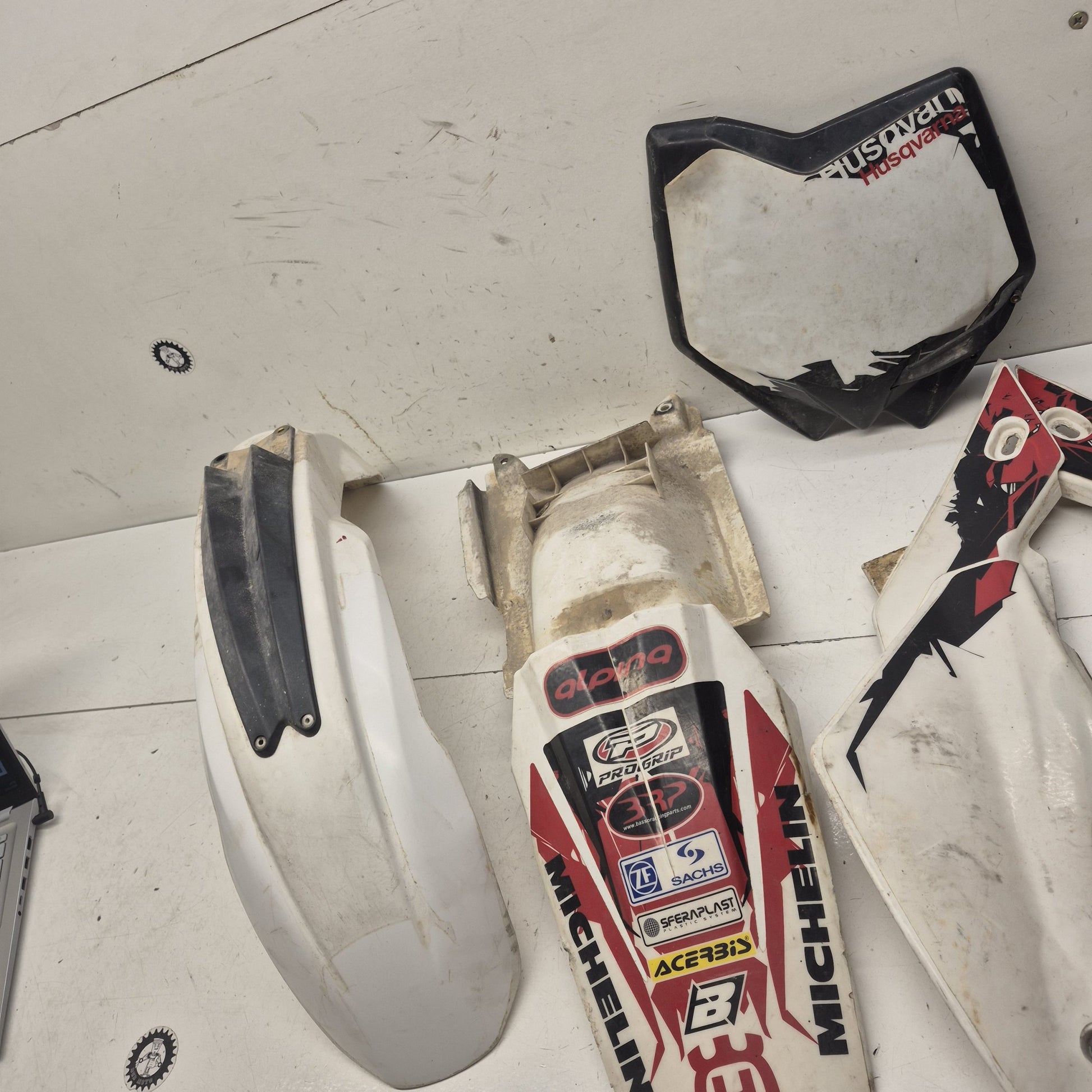 plastique husqvarna 250 tc 2008-3