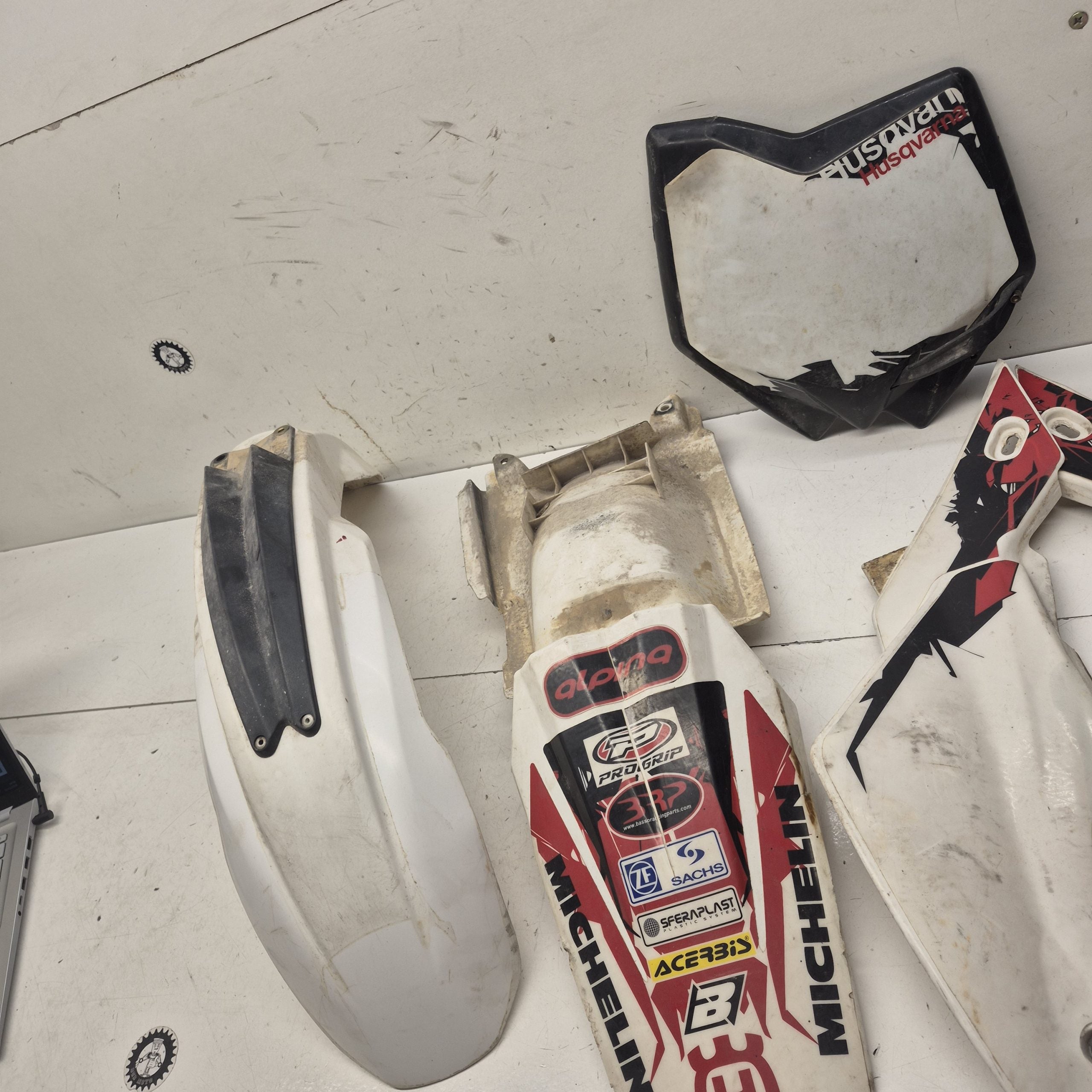 plastique husqvarna 250 tc 2008-3