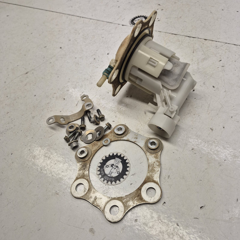 pompe a carburant en etat honda 250 crf 2011-1