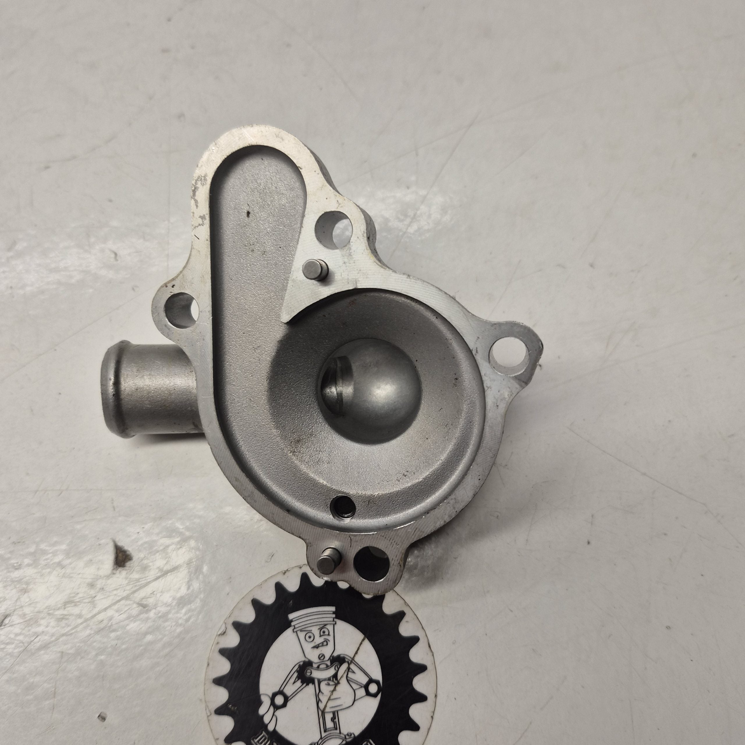 covuercle pompe a eau yamaha 125 yz 2014