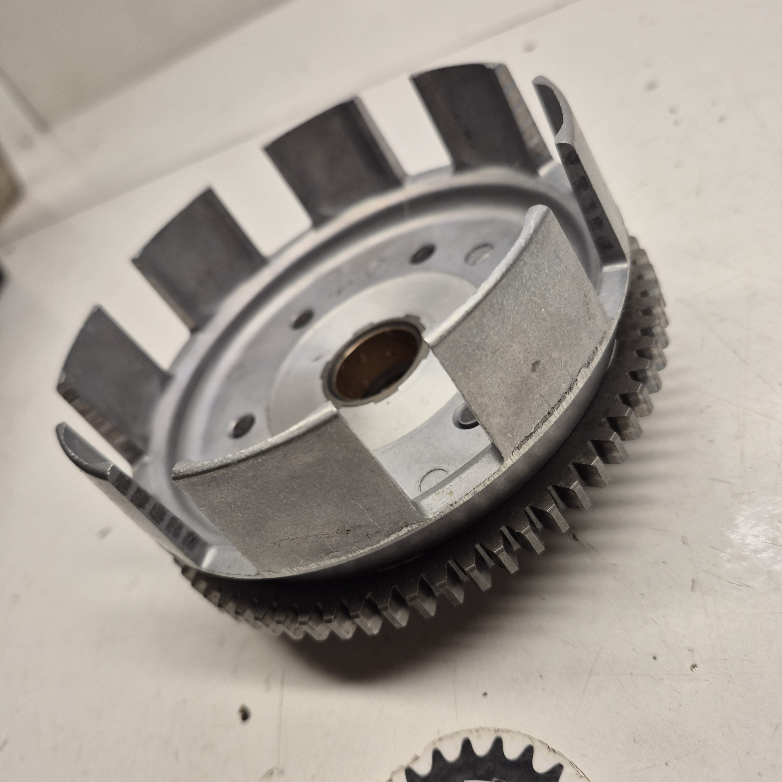 cloche embrayage honda 80 cr 2001