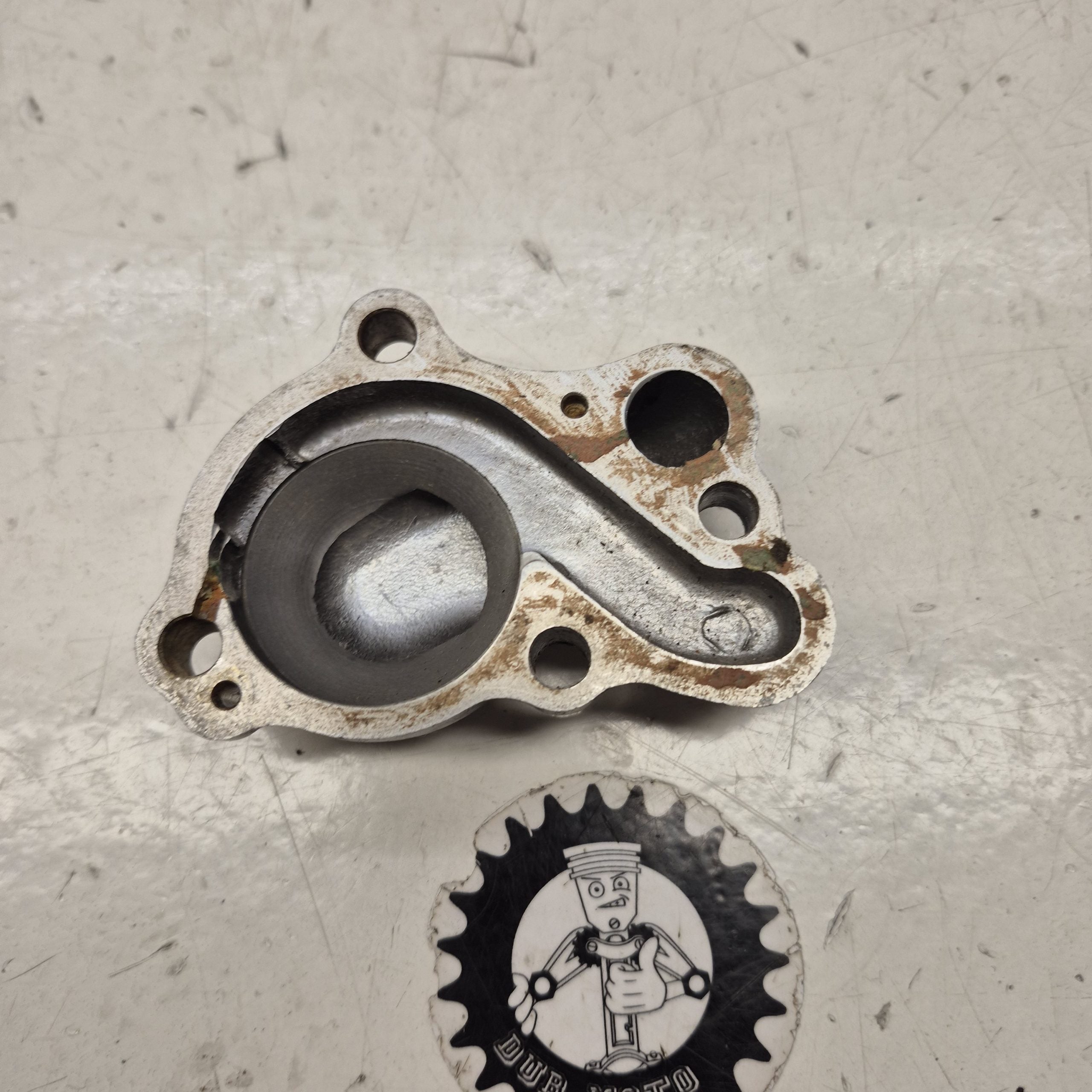 carter pompe a eau honda 80 cr 2001