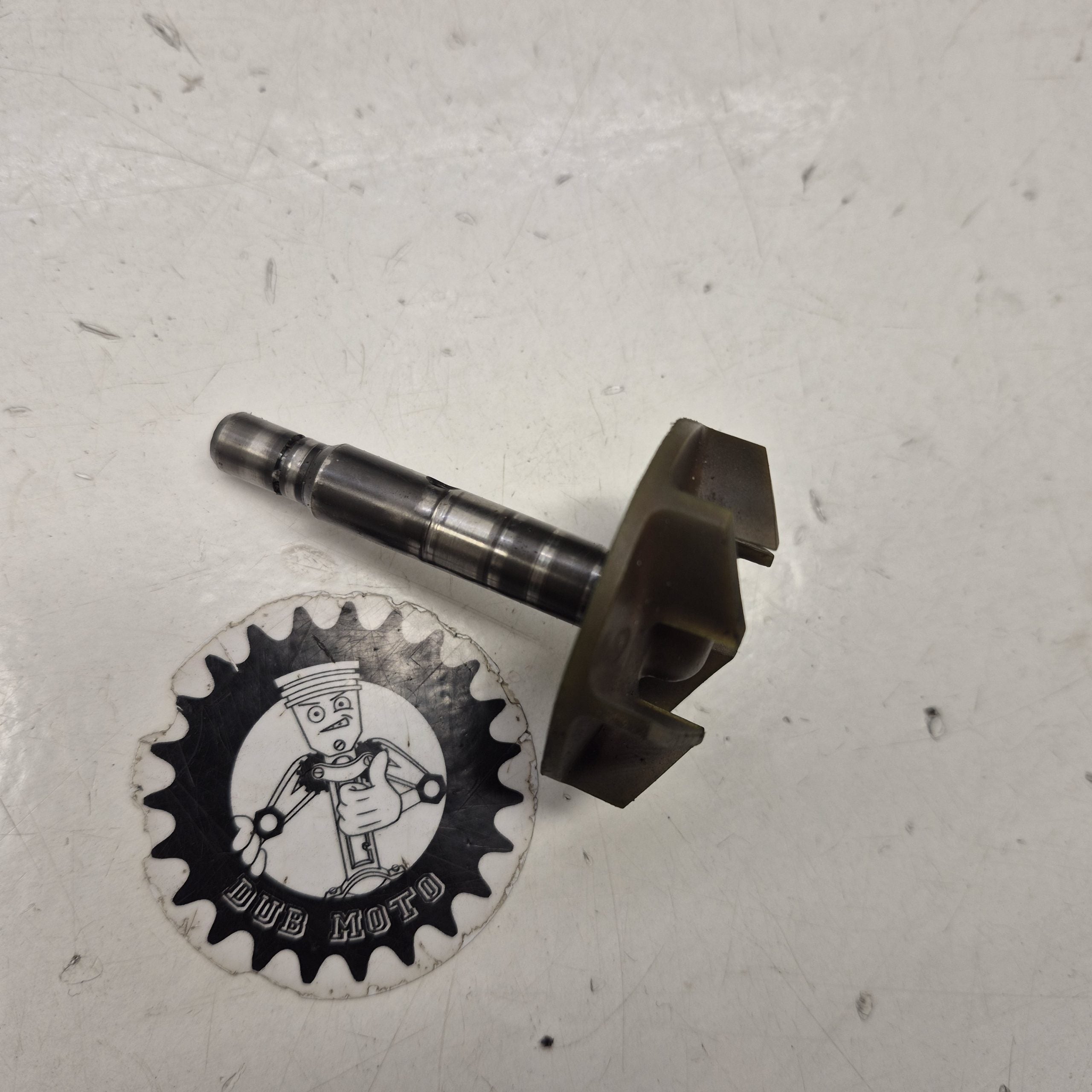 pompe a eau yamaha 250 yz 1996