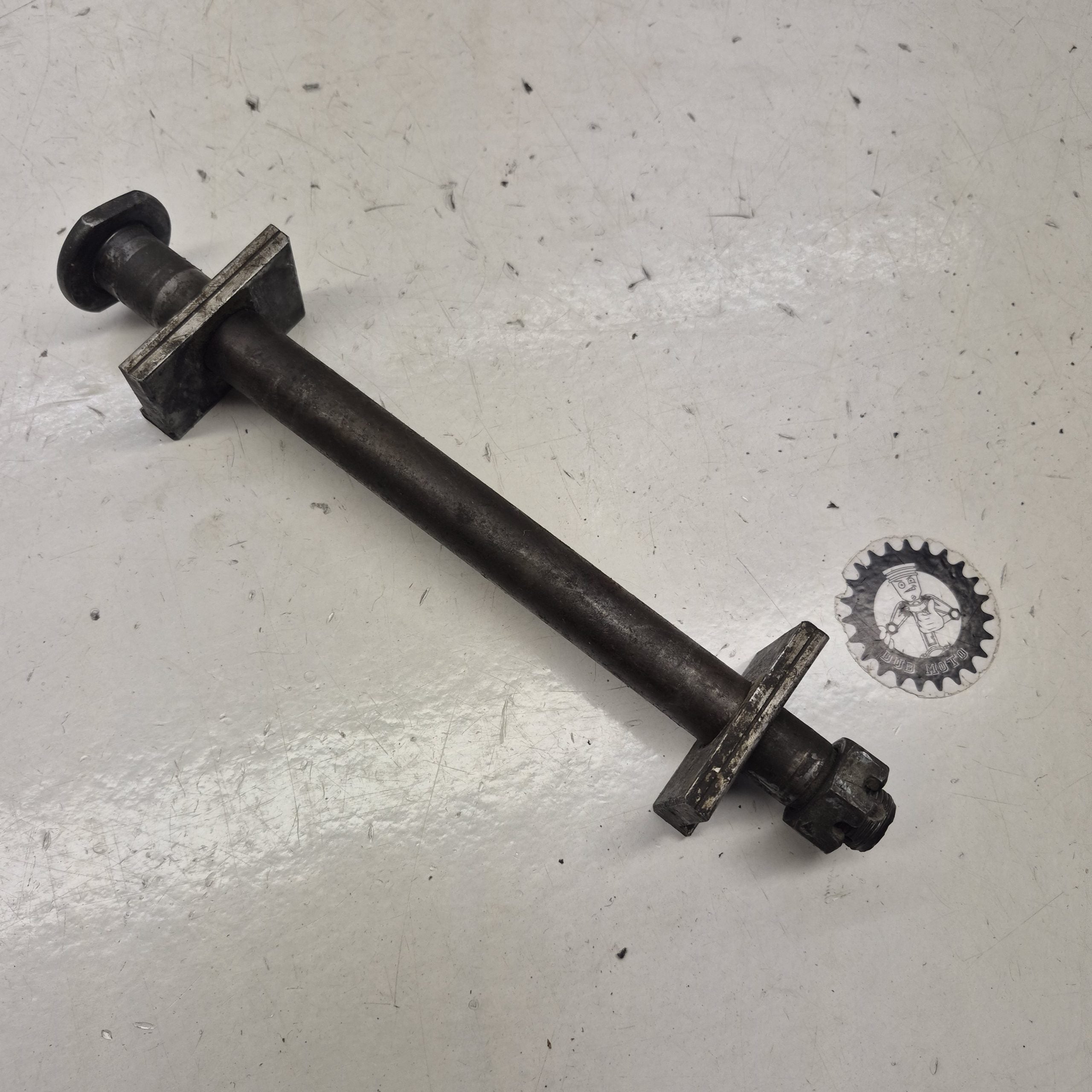 axe roue arriere kawasaki 125 kx 2002