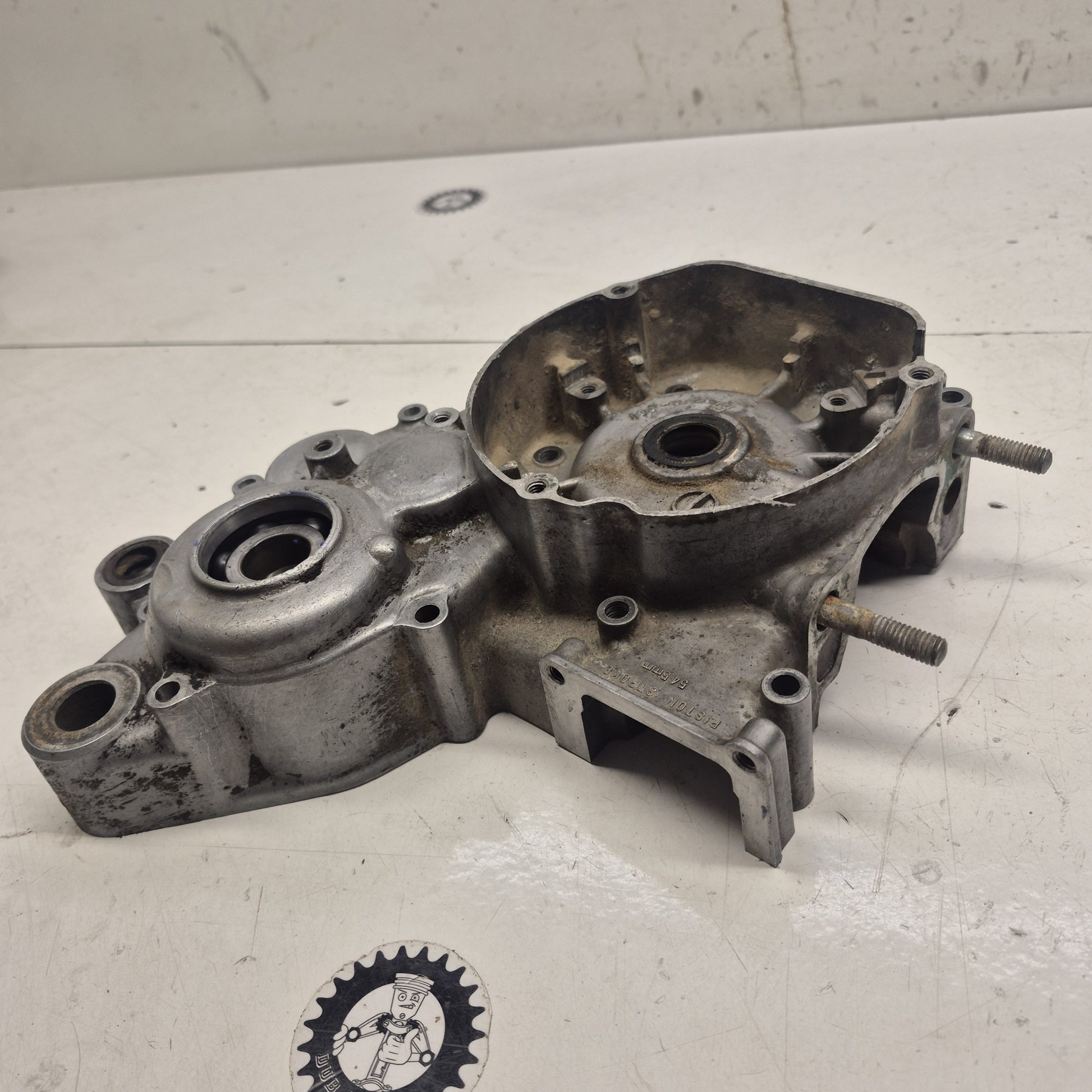 carter moteur gauche suzuki 125 rm 1990-4