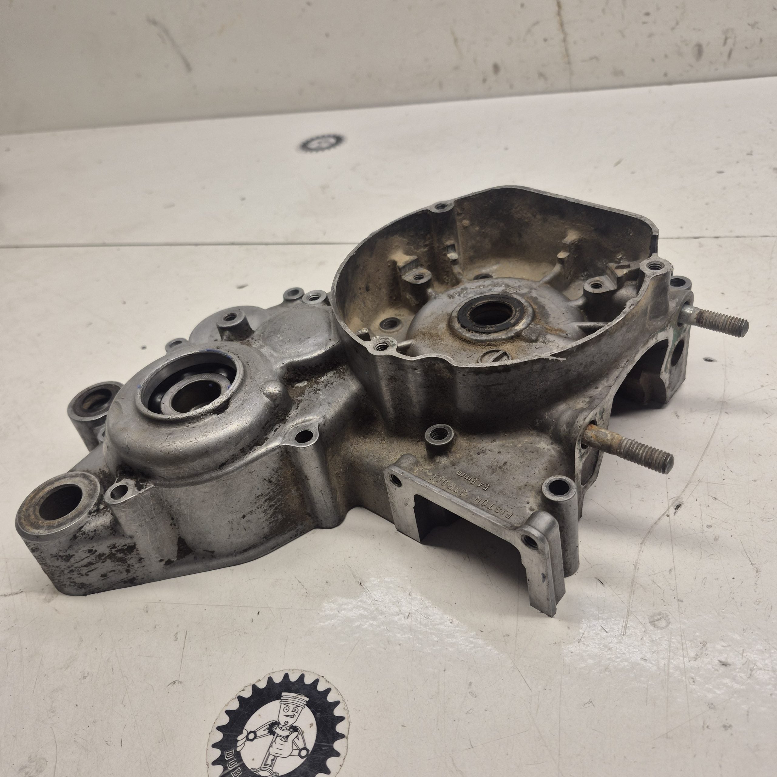 carter moteur gauche suzuki 125 rm 1990-4
