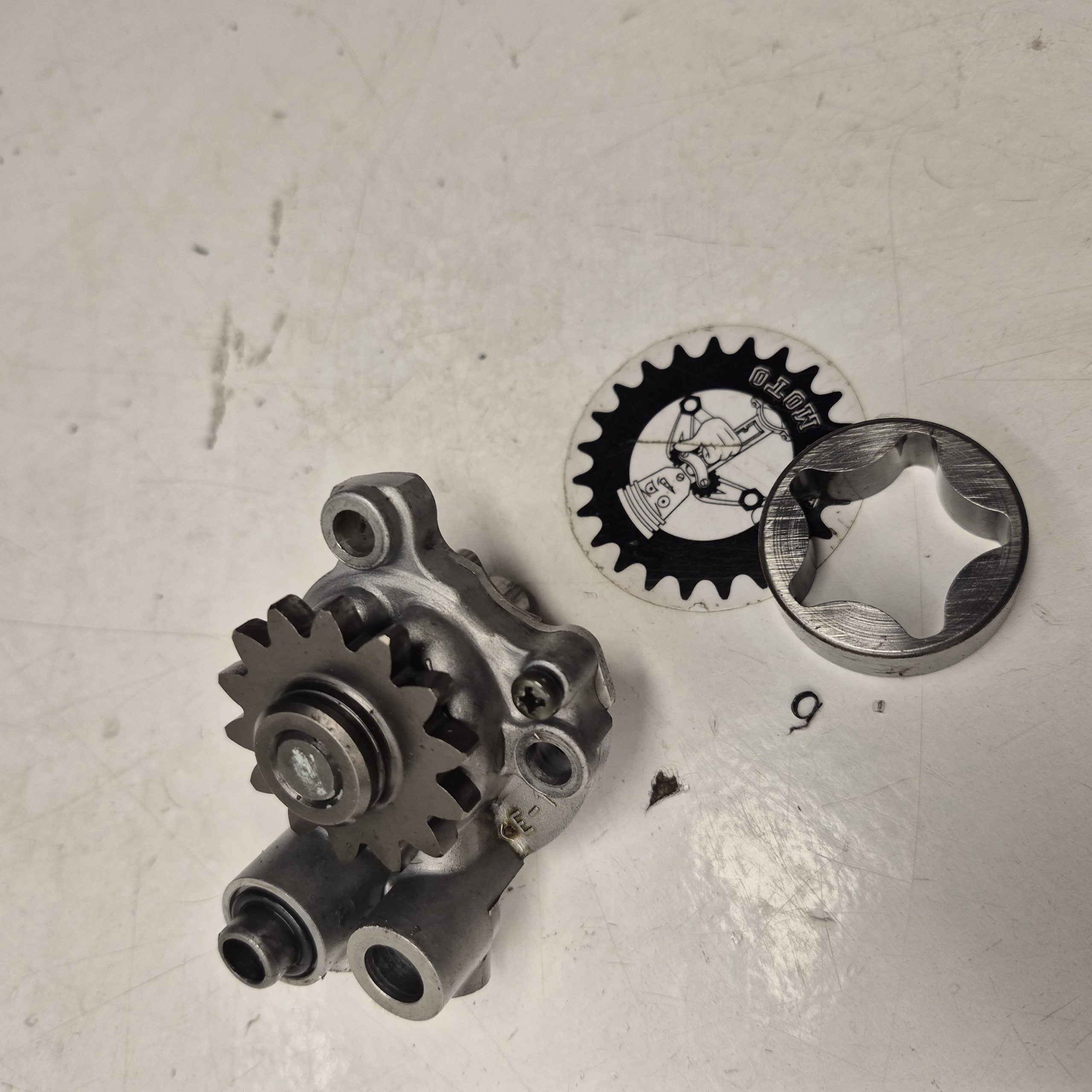 pompe a huile yamaha 250 yzf 03-05