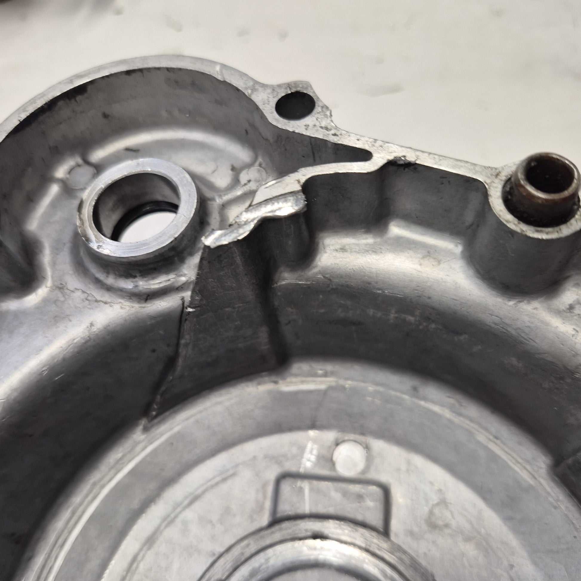 carter embrayage 4ES00 en l'etat yamaha 80 yz-3