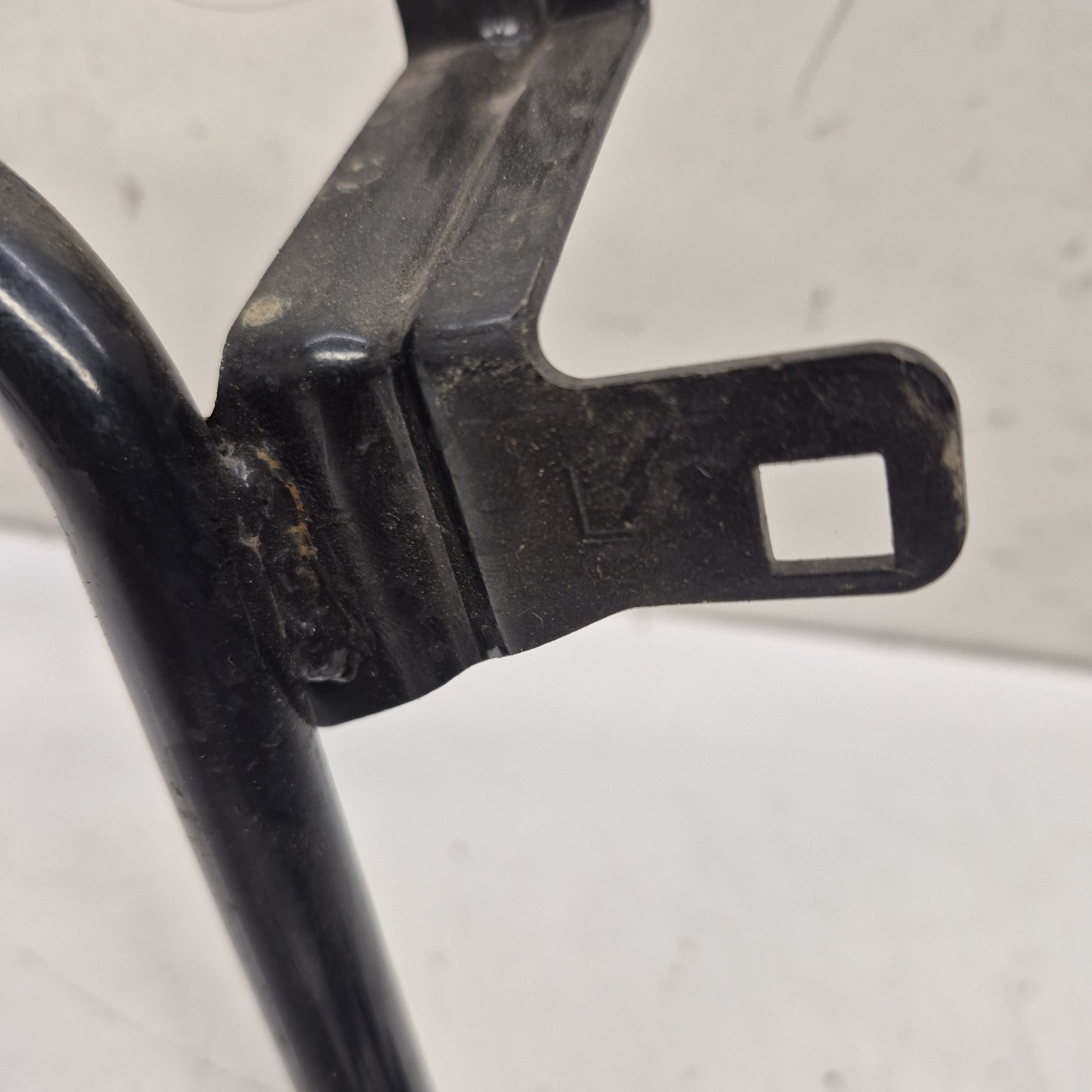 support gauche tgb 550 blade-3
