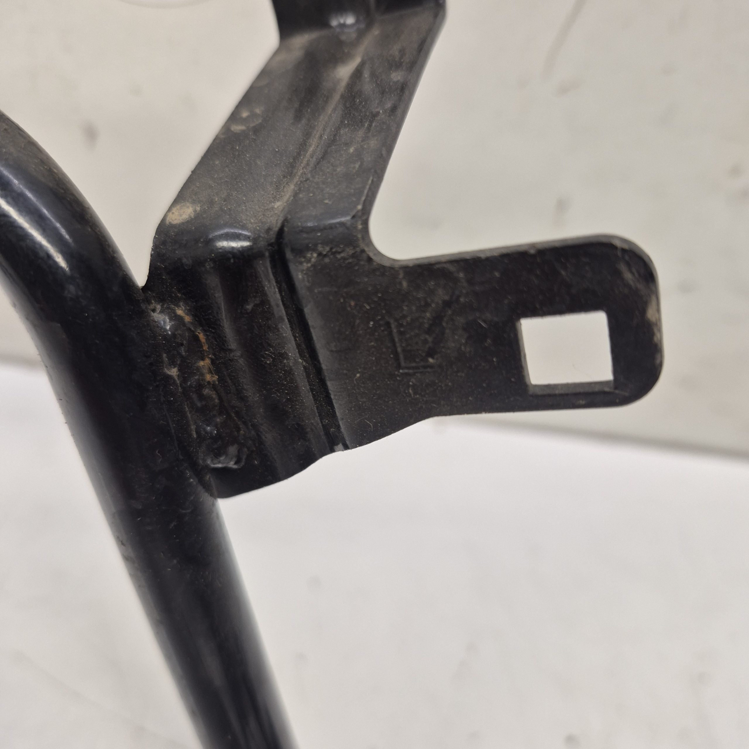 support gauche tgb 550 blade-3
