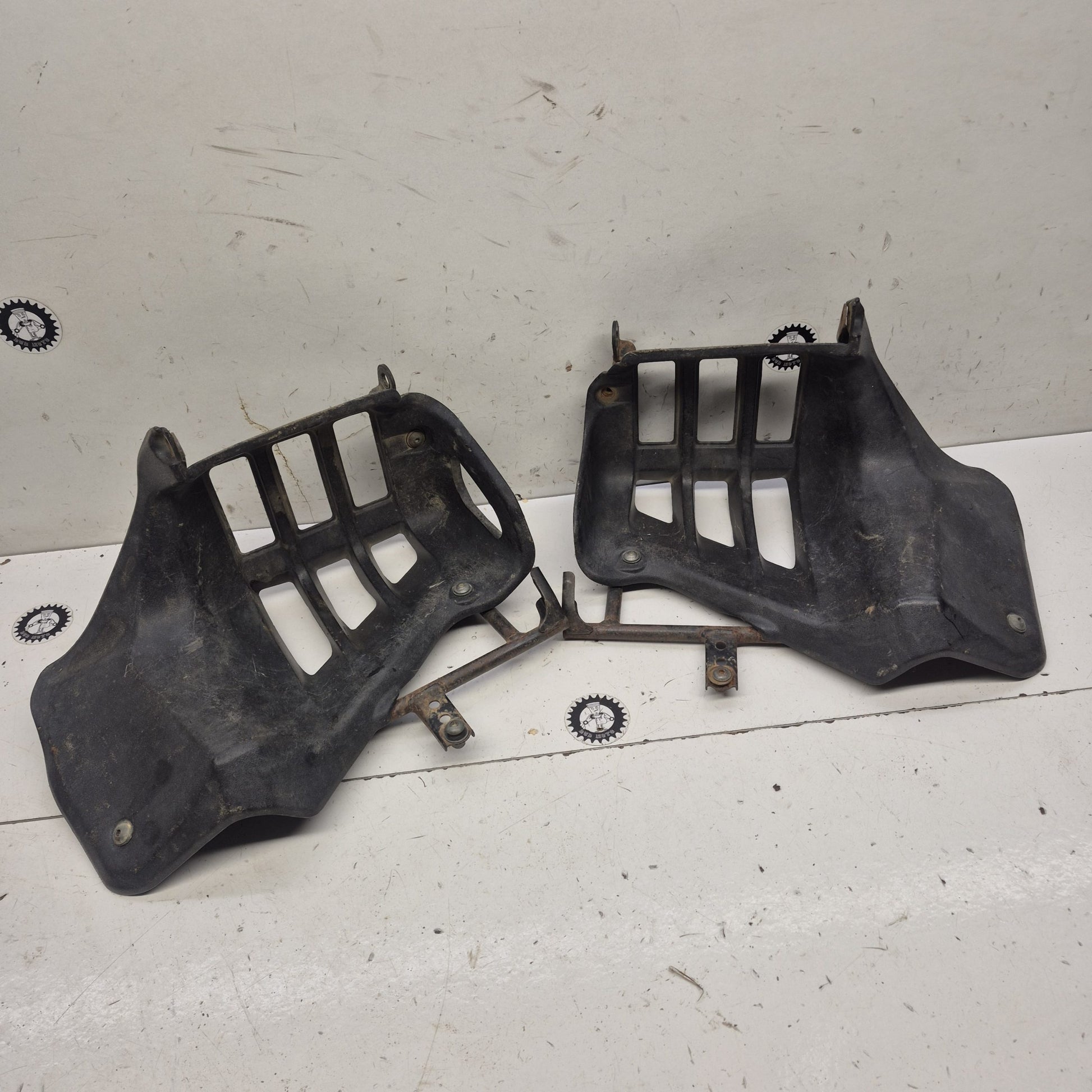 protection triangle suzuki 400 ltz-1