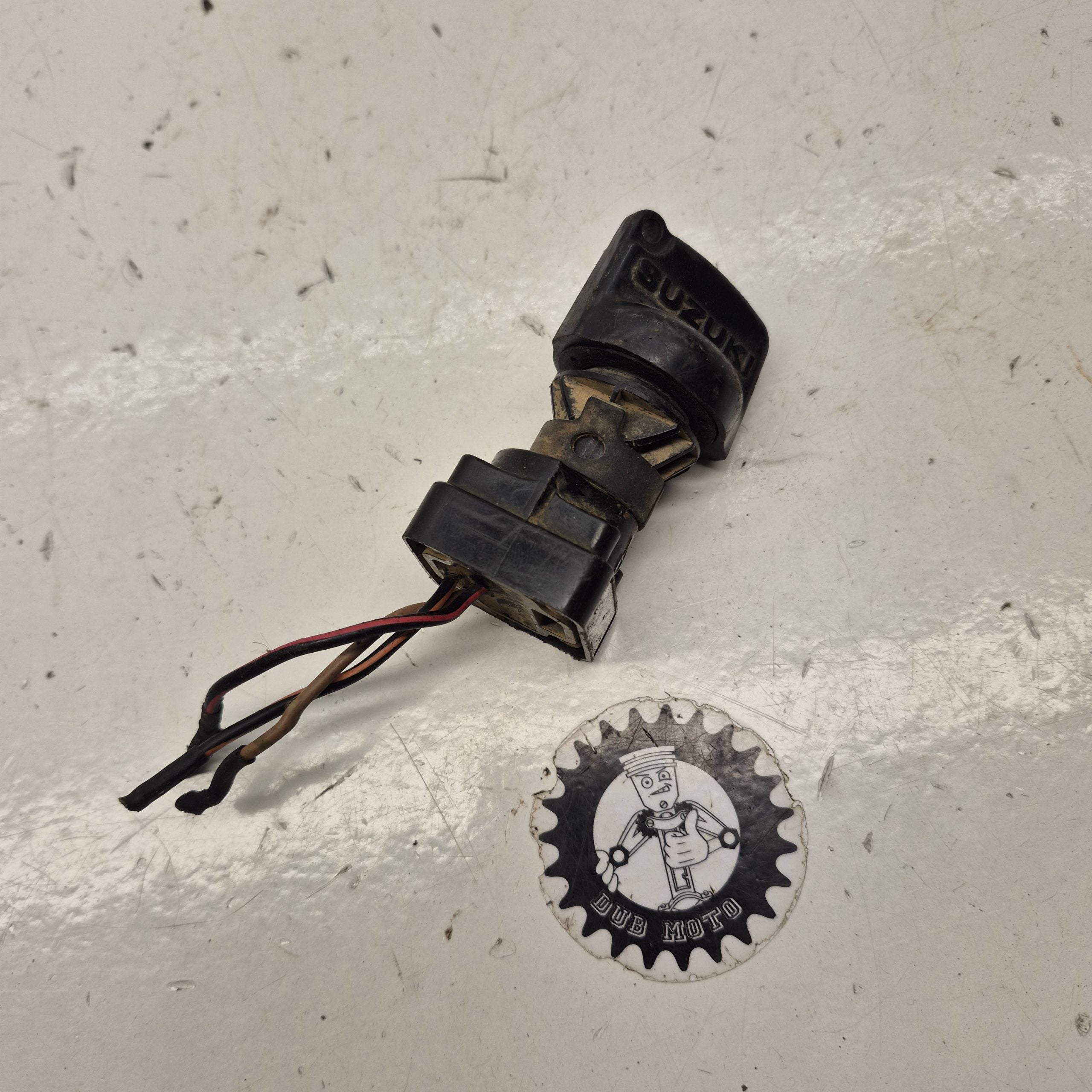 contacteur a cle suzuki 450 ltr