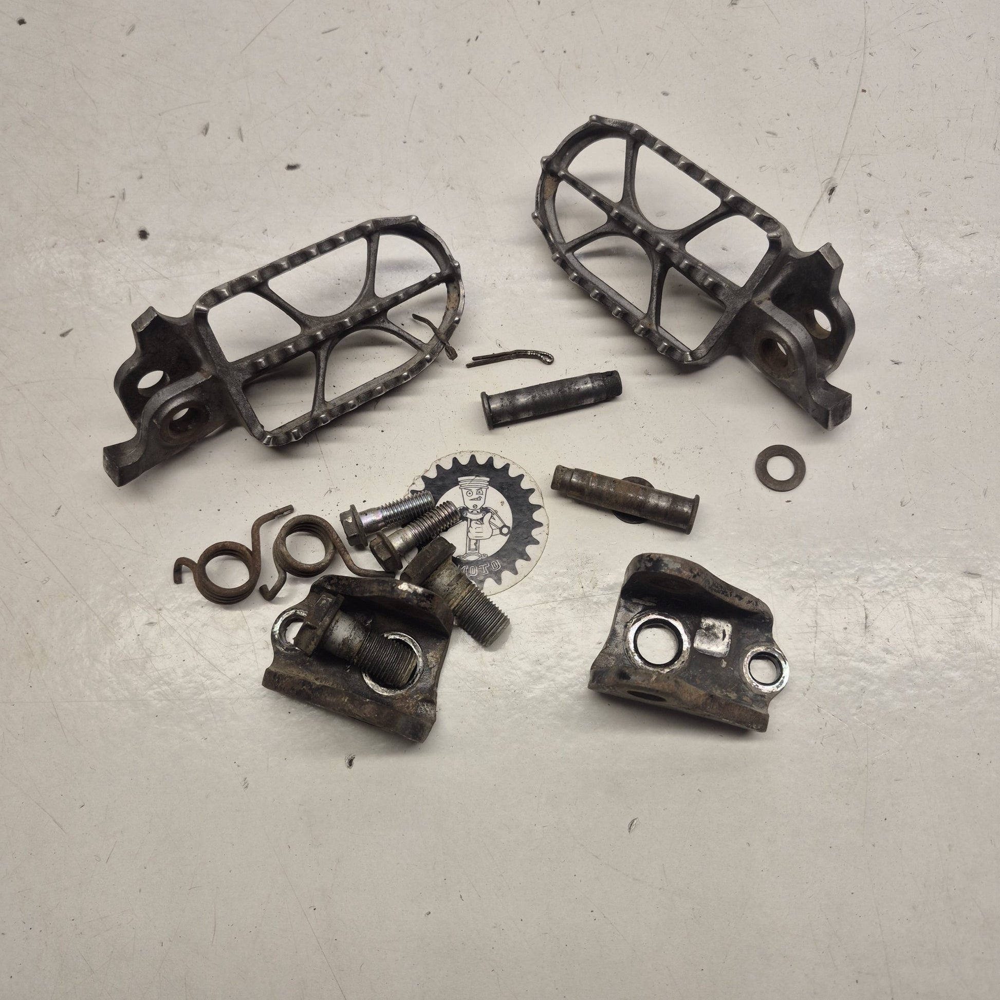 cales pieds honda 250 crf 2011-1