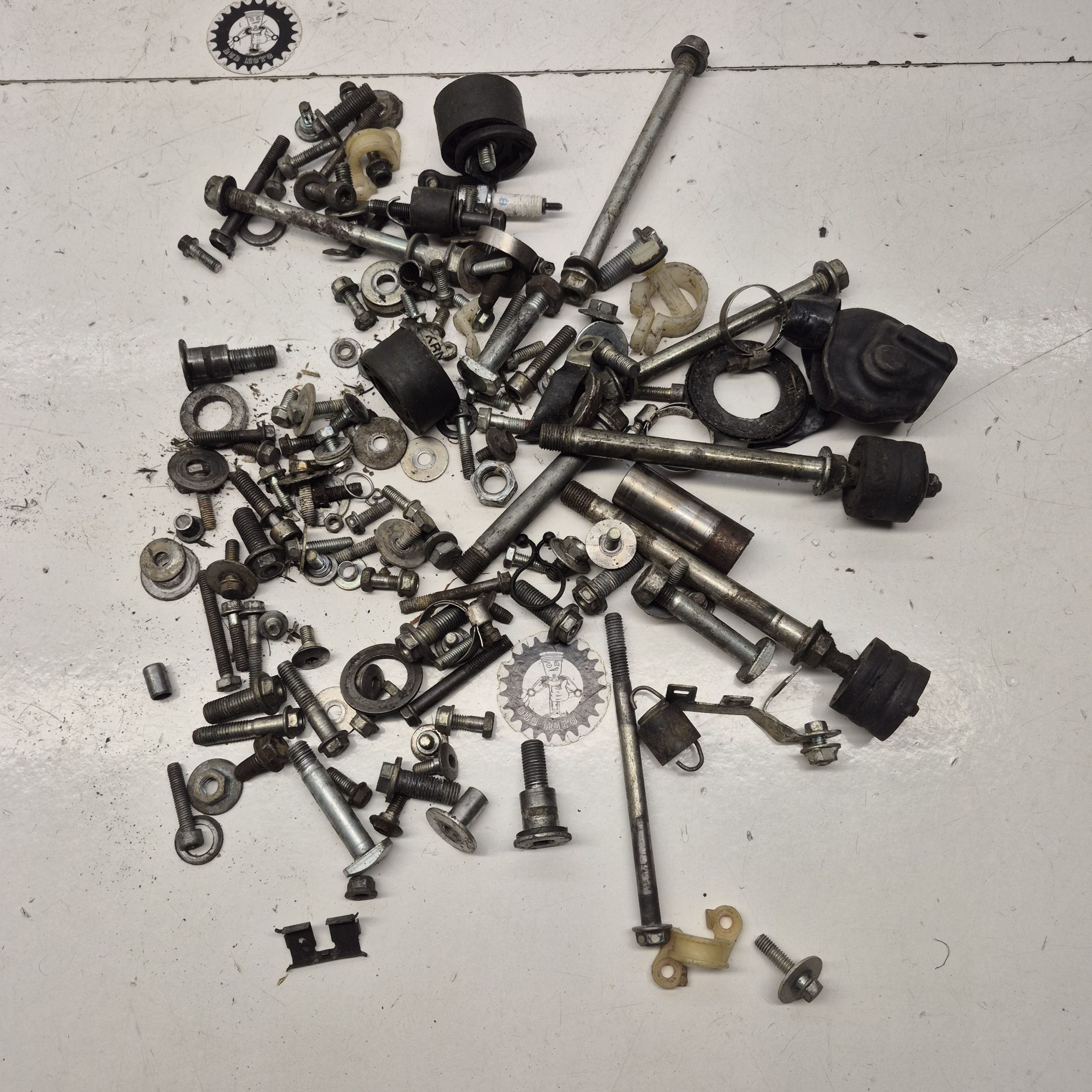 visserie honda 250 crf 2008