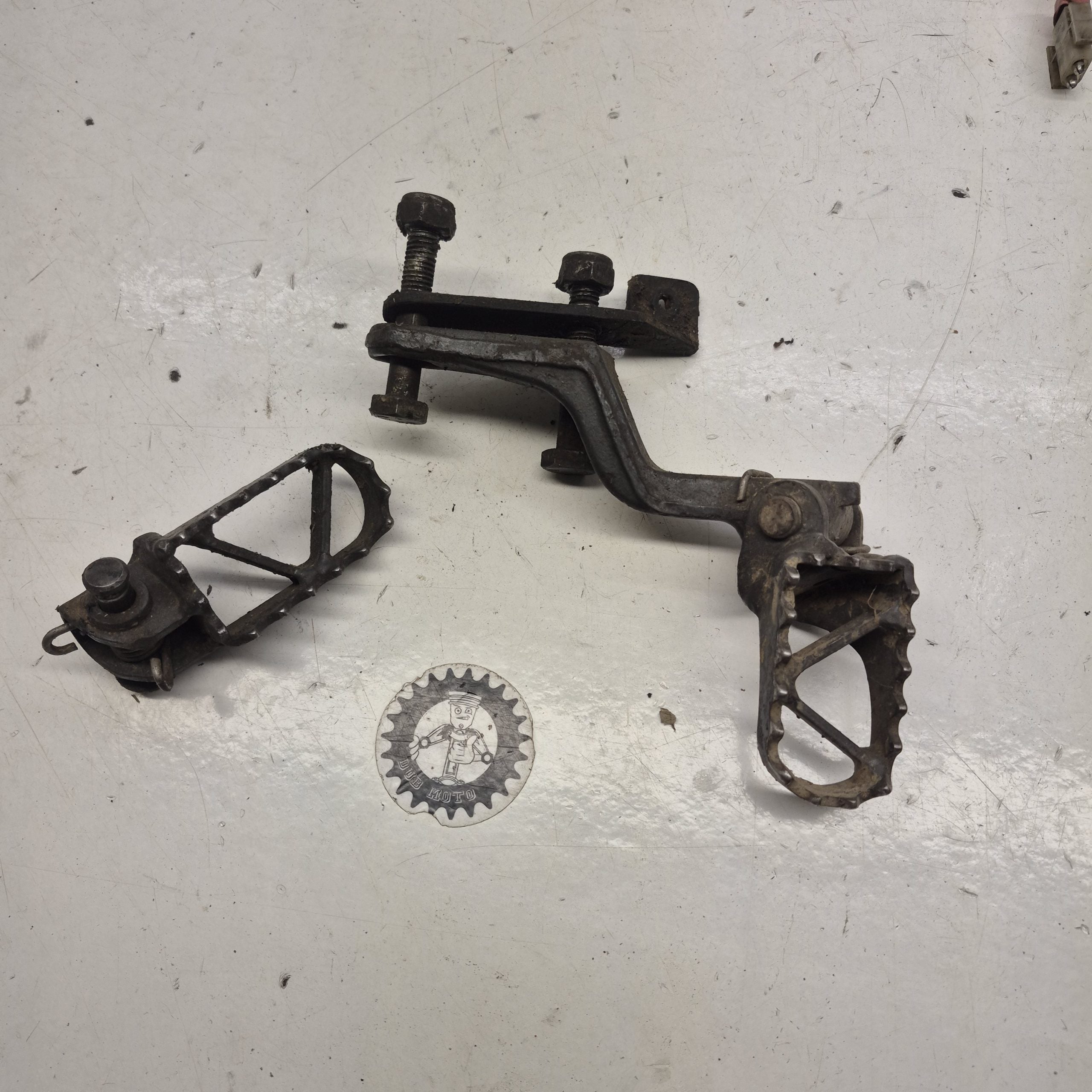 cales pieds ktm 400 lc4