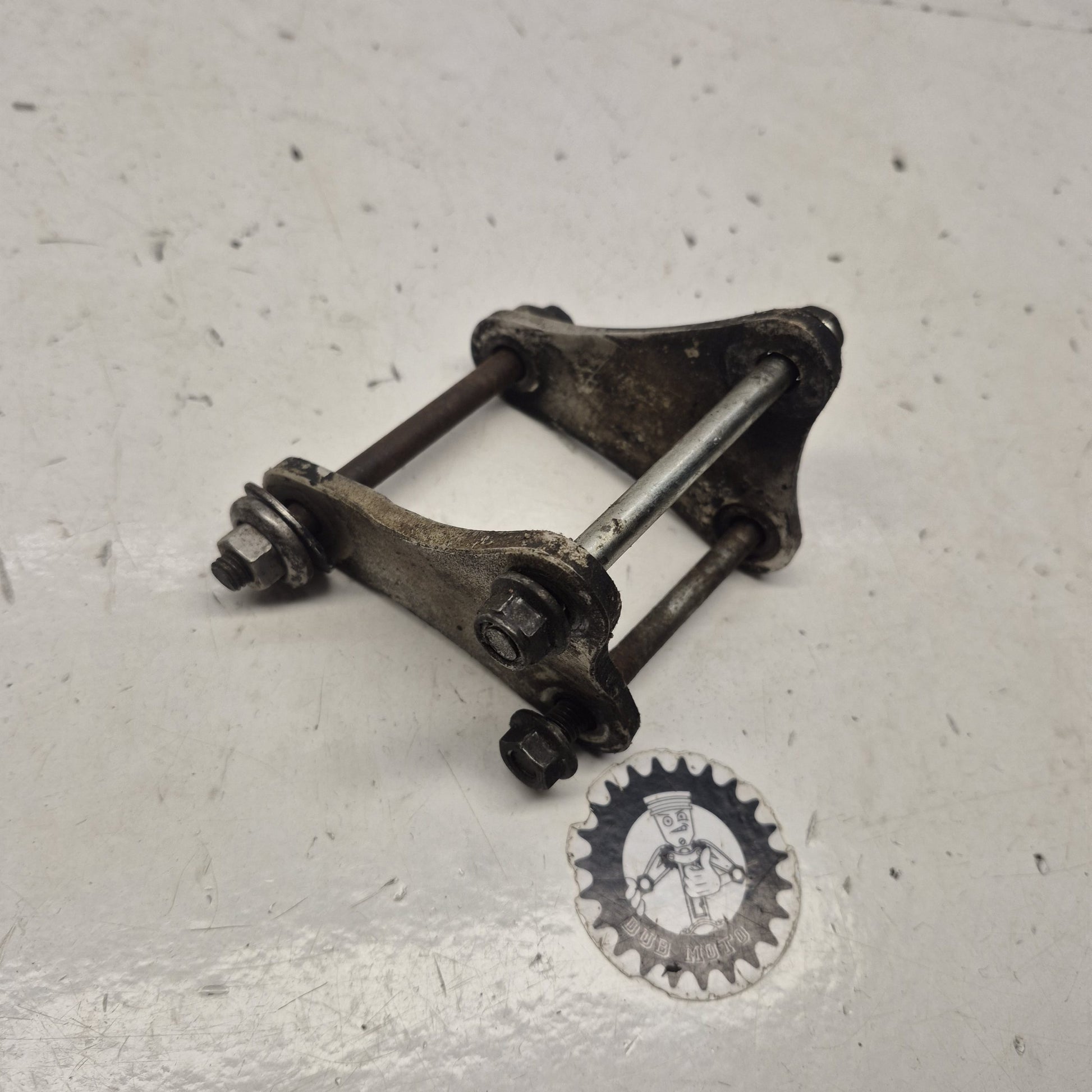 support moteur suzuki 250 ts 1984-1