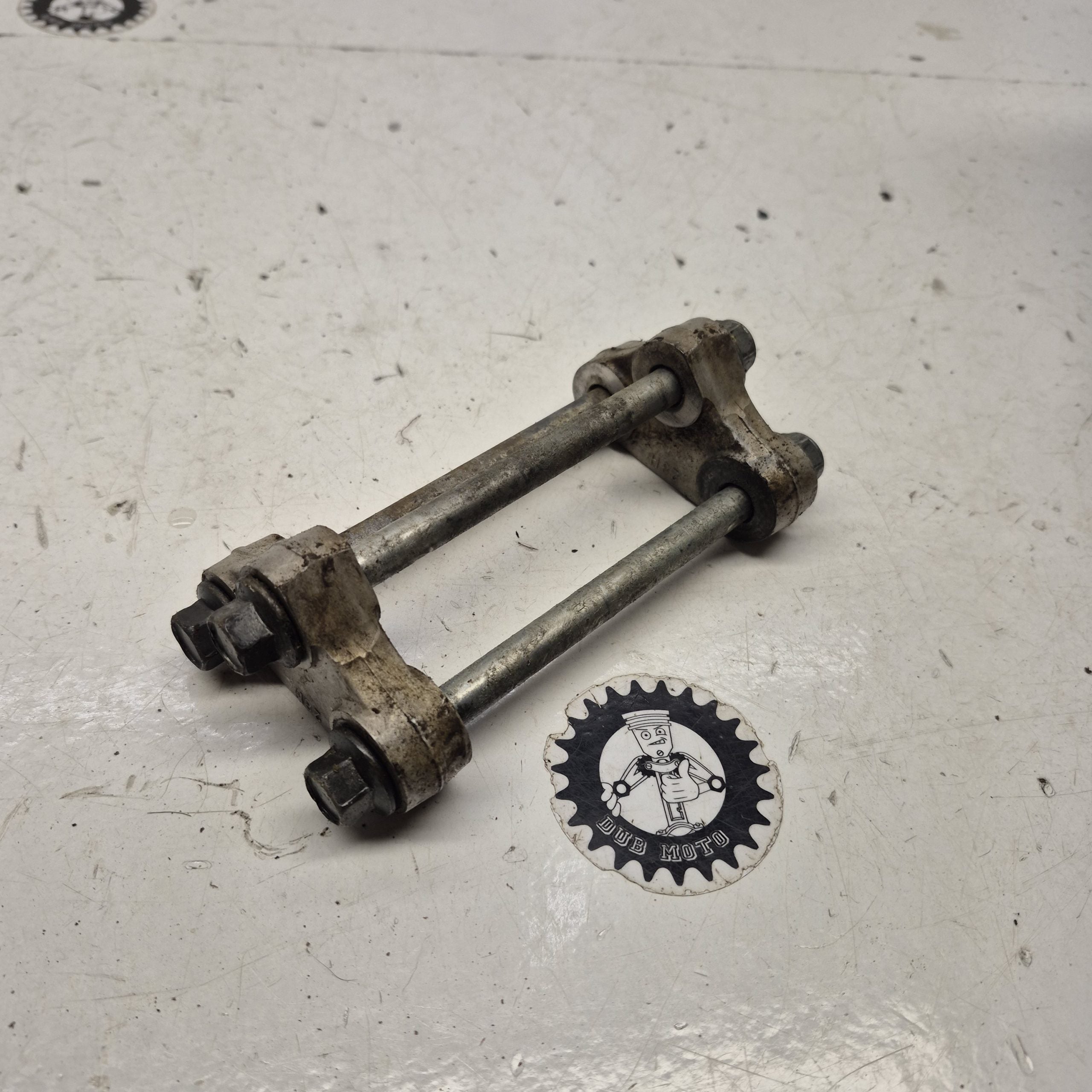 support moteur suzuki 450 rmz 2010