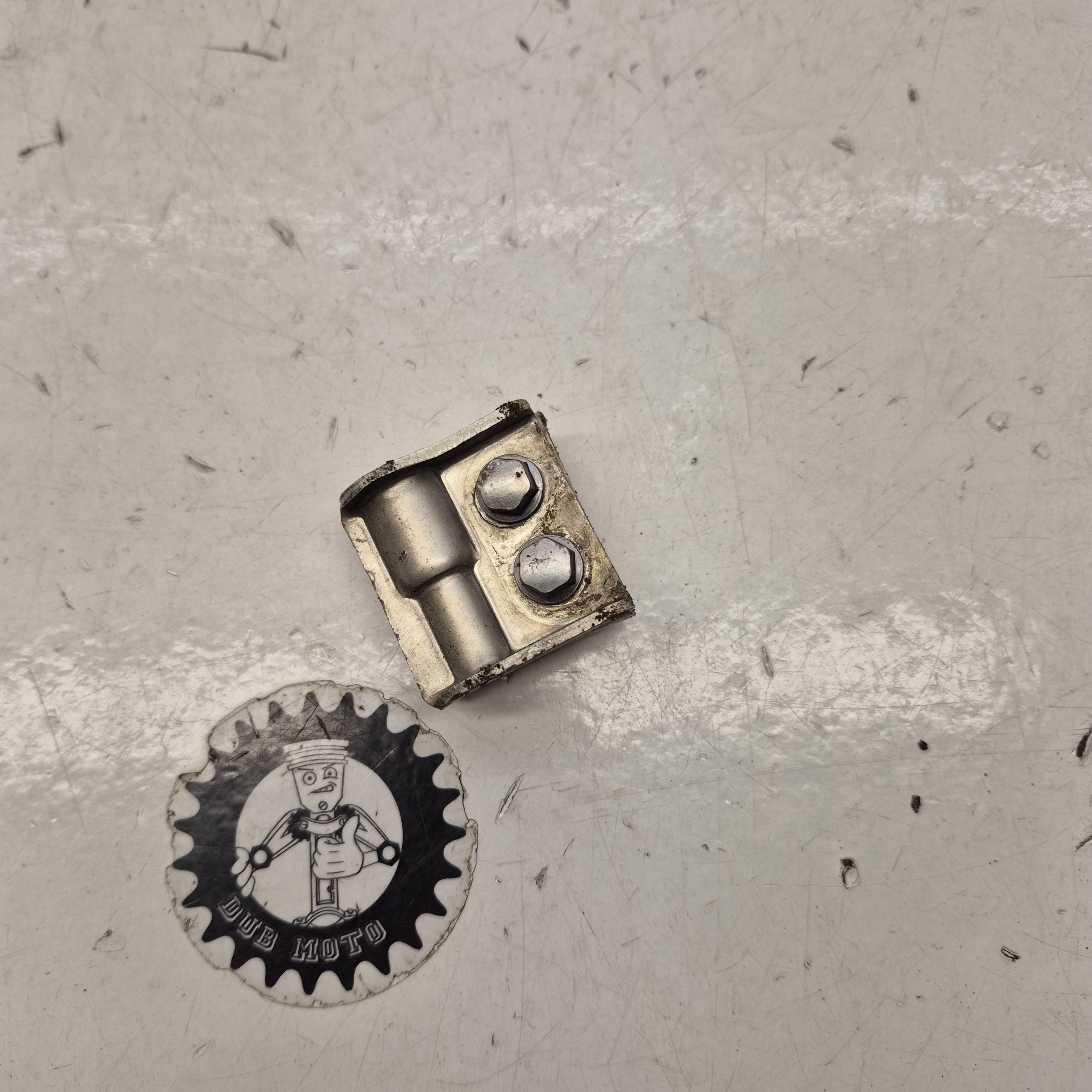 fixation durite honda 450 crf 2008