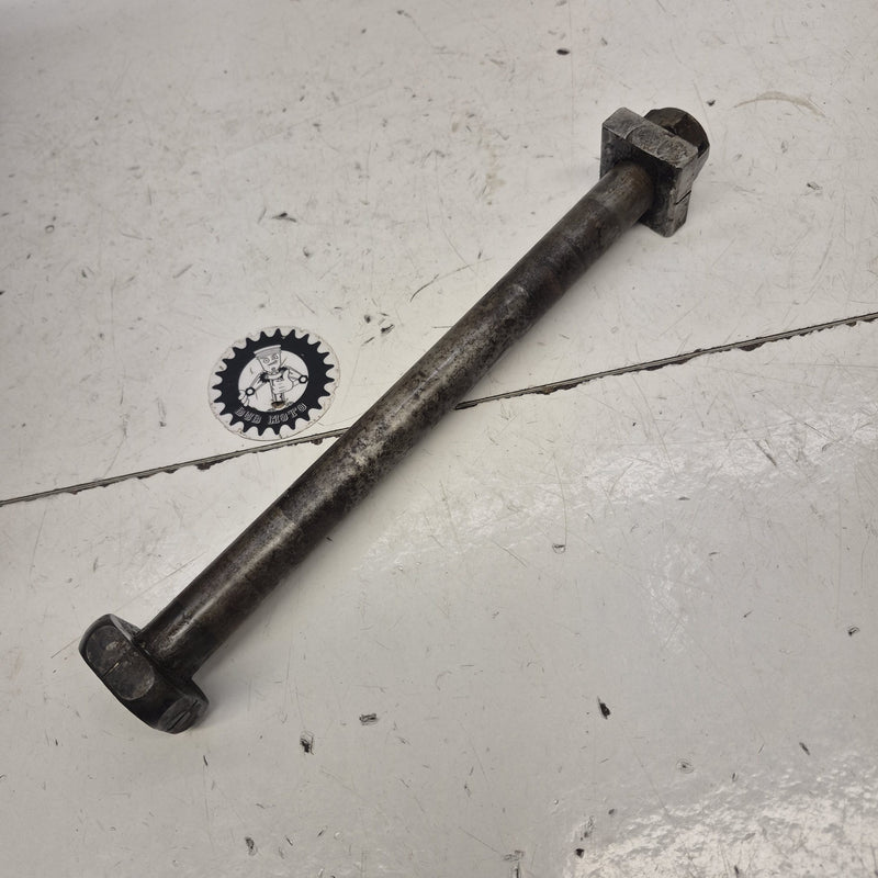 axe roue arrière honda 125 cr 1998-1