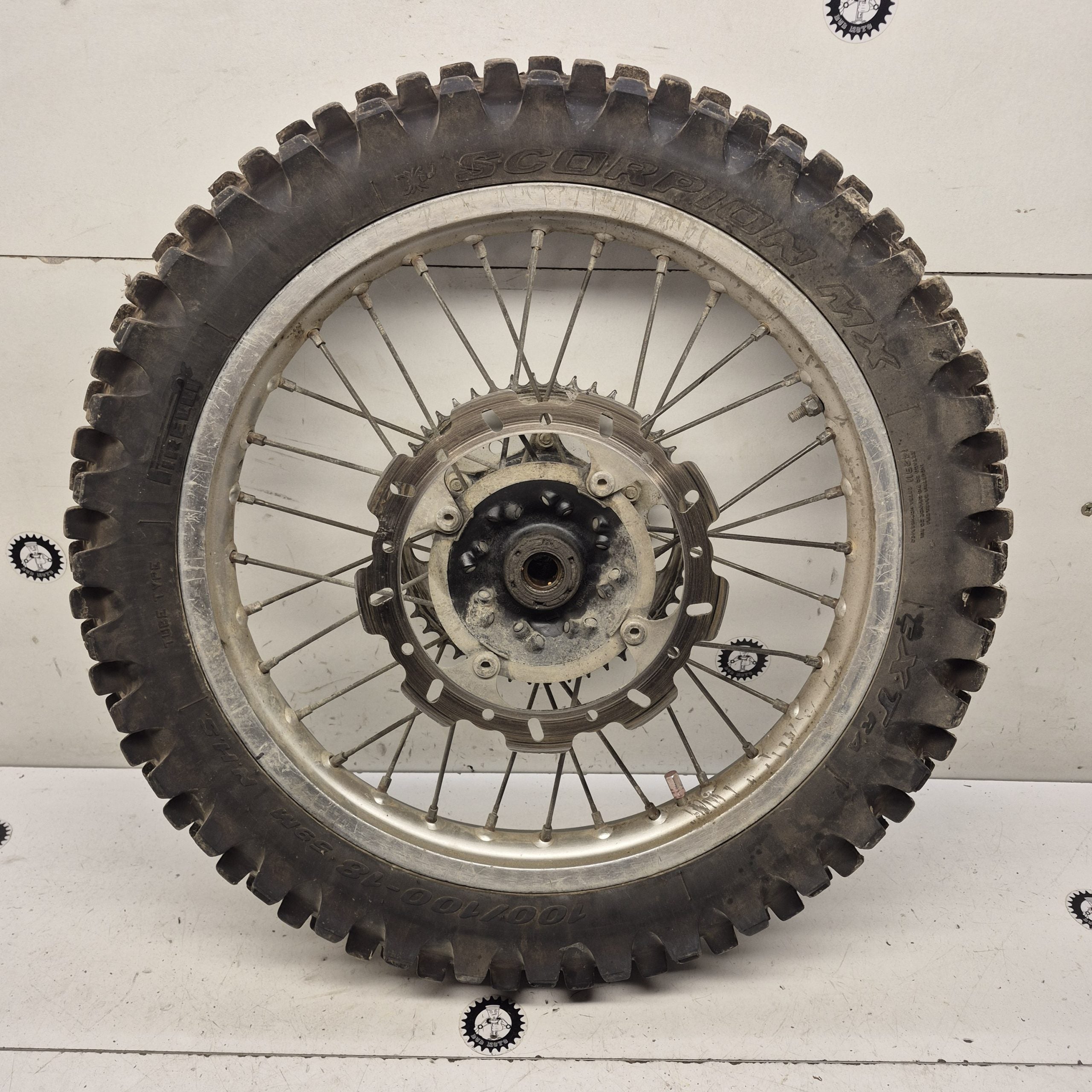 Roue arriere en l'etat honda 125 cr 1998-3