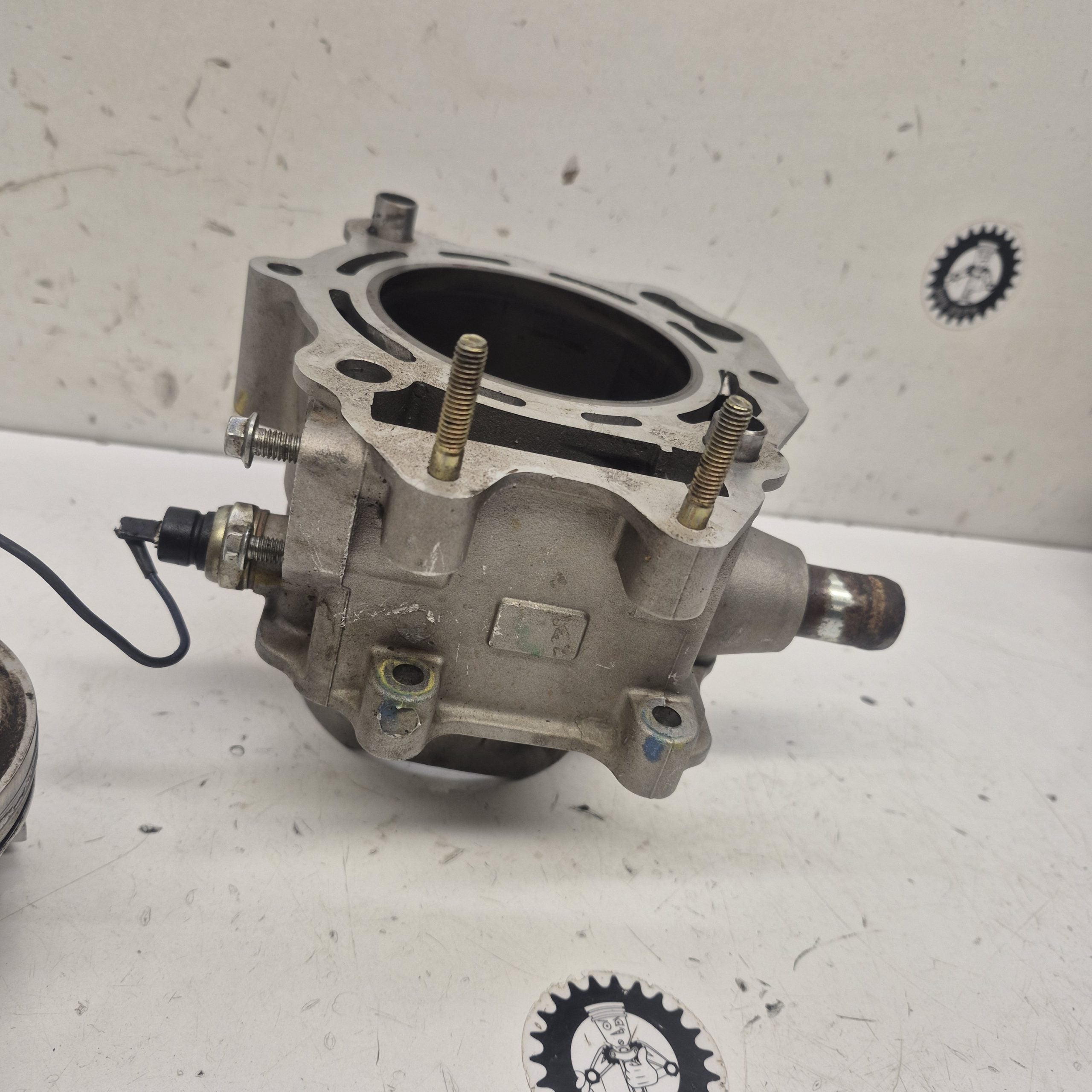 cylindre piston tgb-4